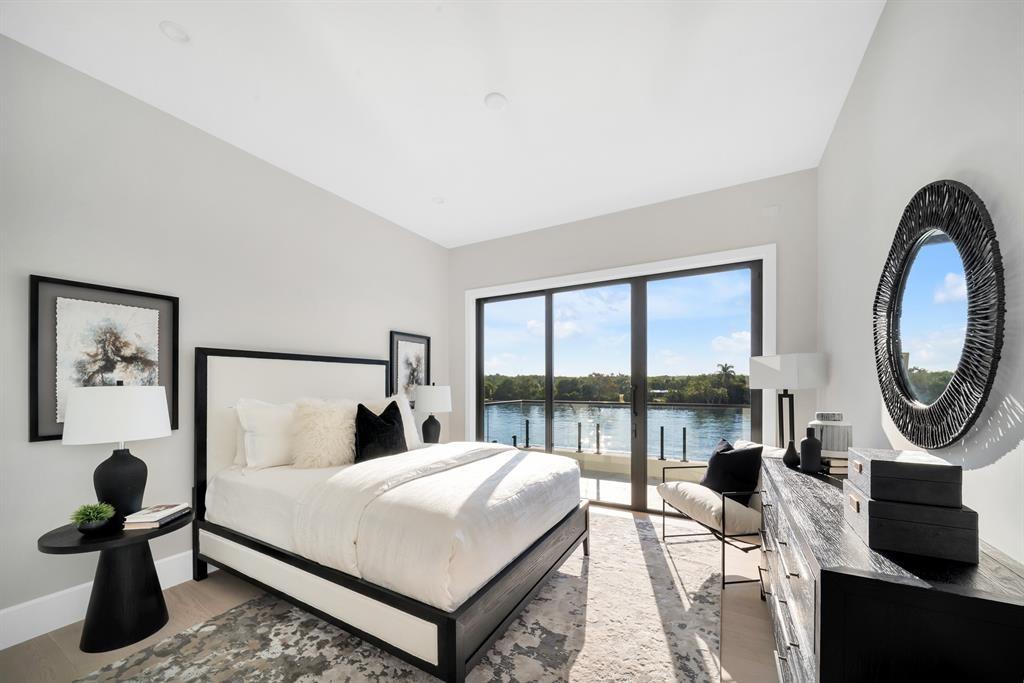 2010 Intracoastal Dr