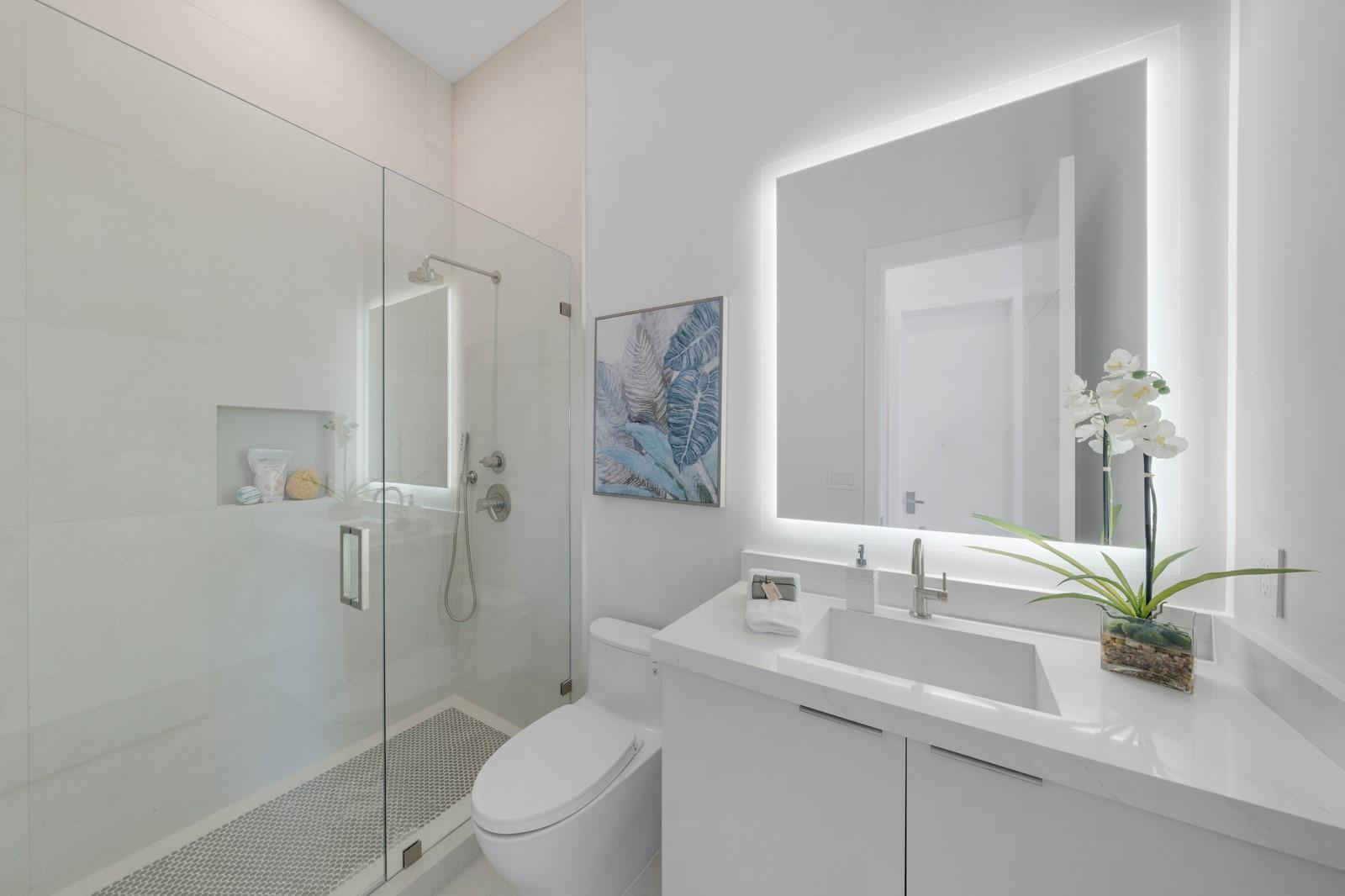 2010 Intracoastal Dr