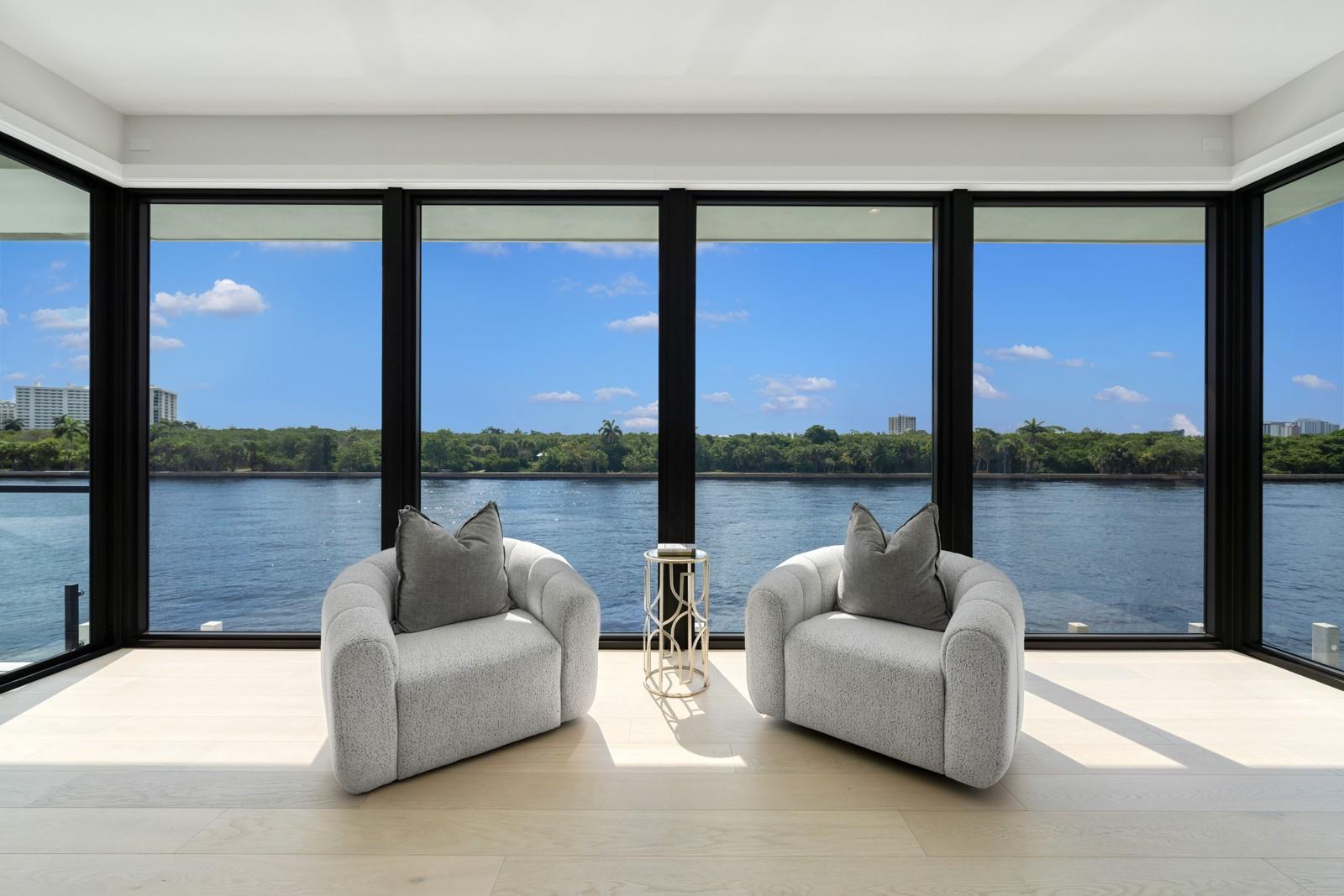 2010 Intracoastal Dr