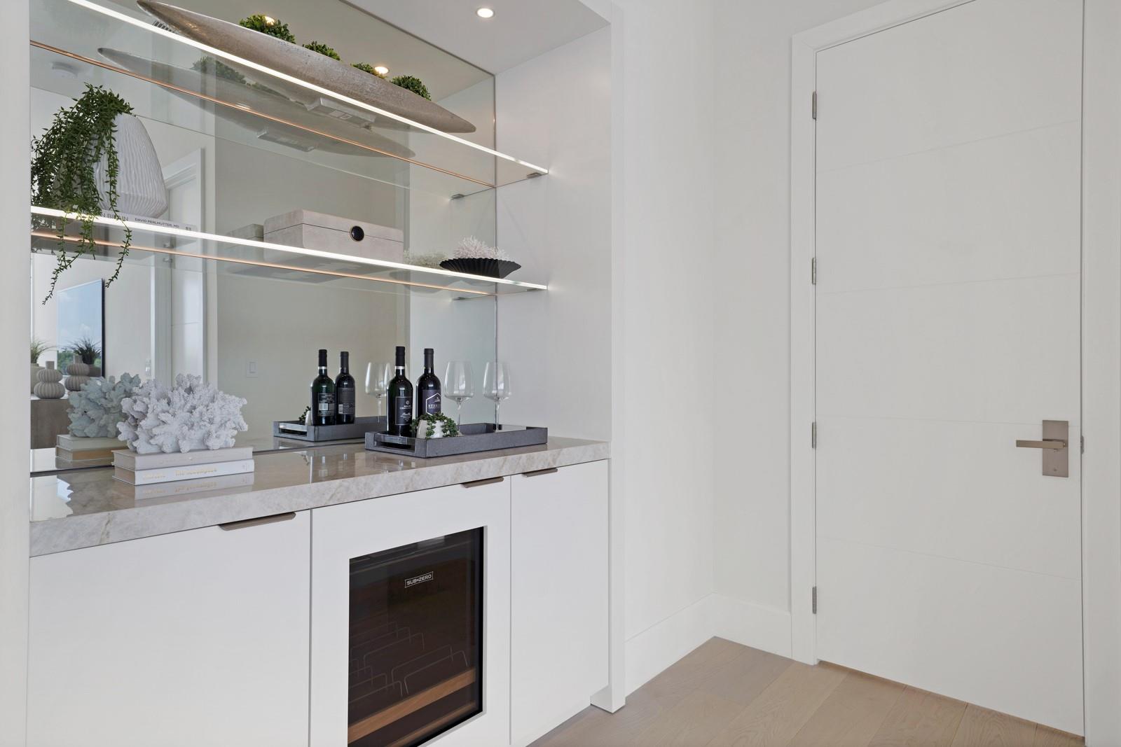 2010 Intracoastal Dr