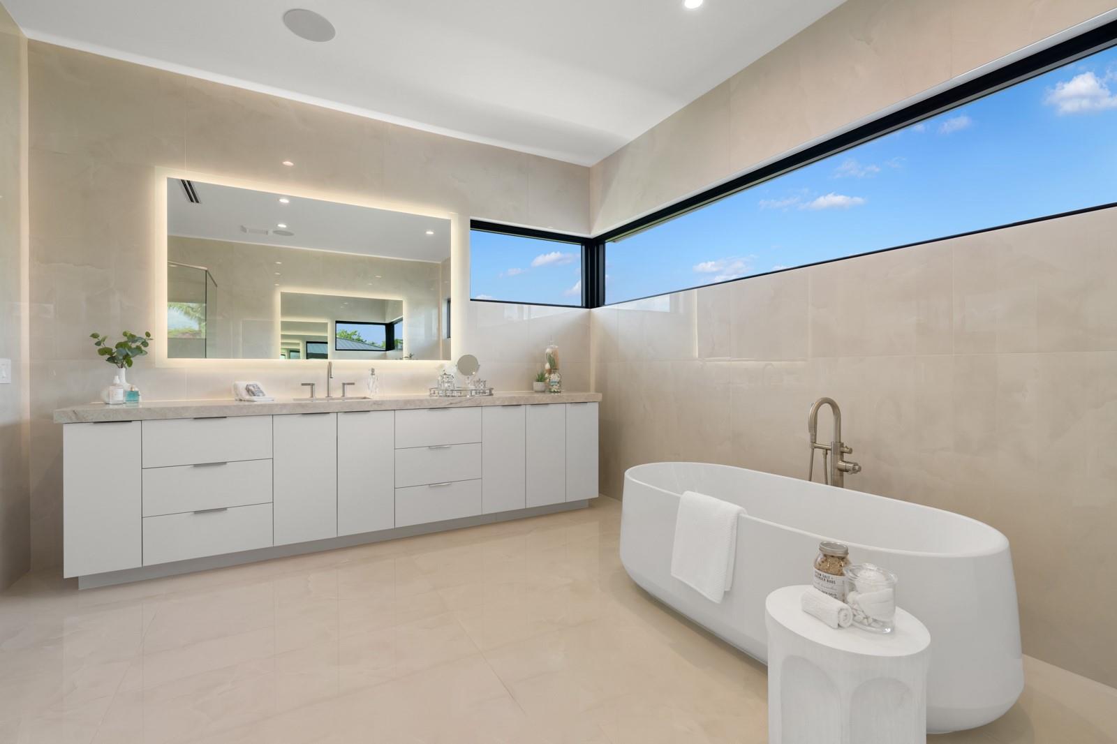 2010 Intracoastal Dr