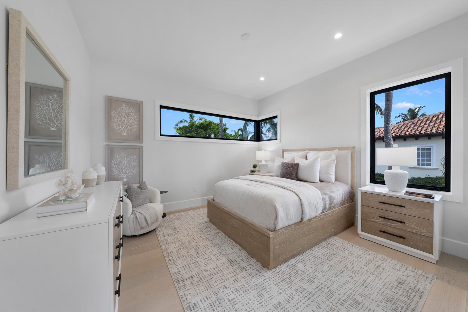 2010 Intracoastal Dr