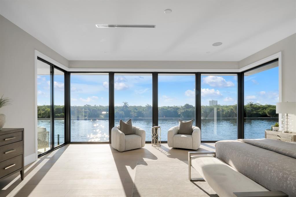 2010 Intracoastal Dr