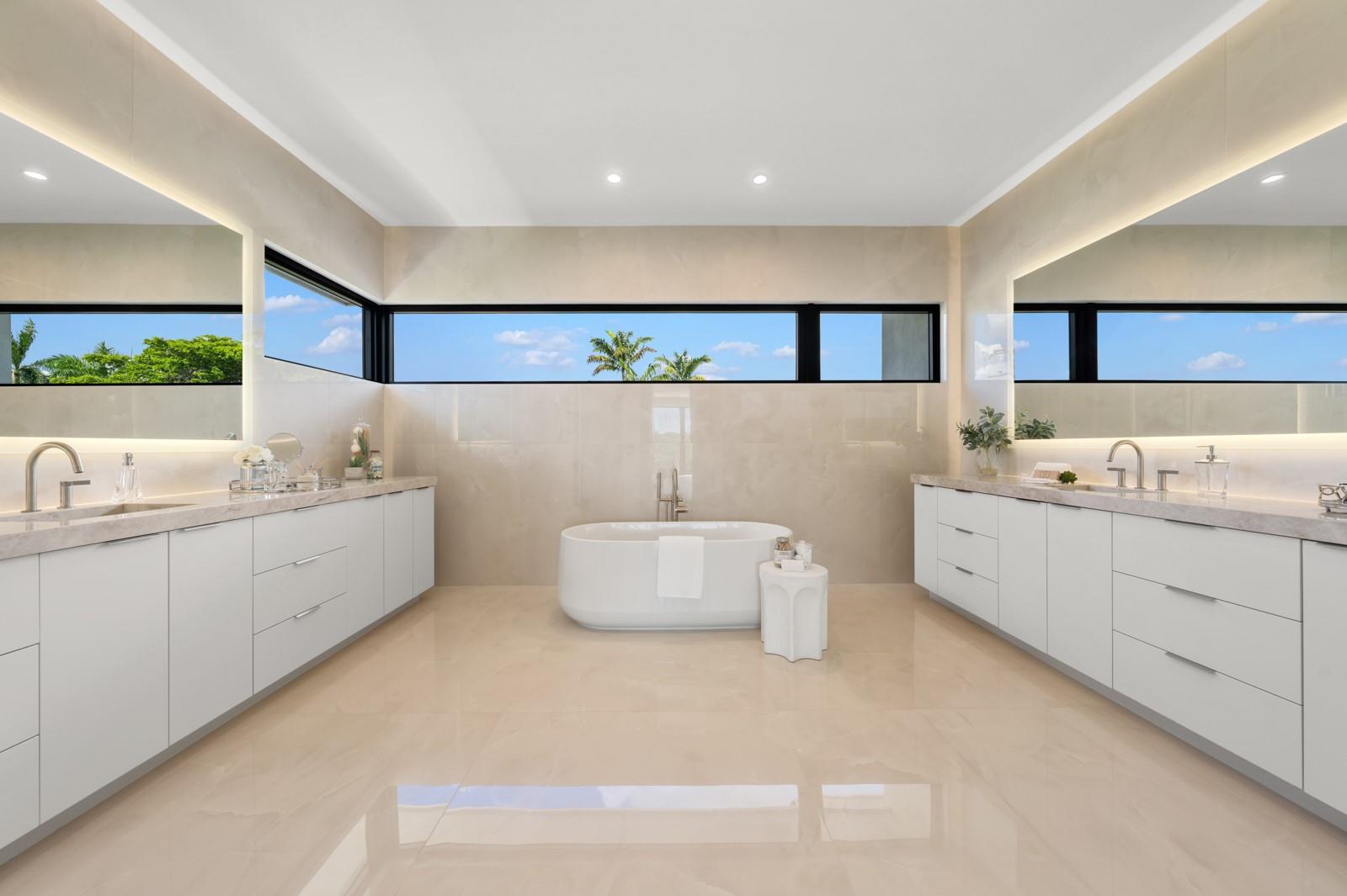 2010 Intracoastal Dr