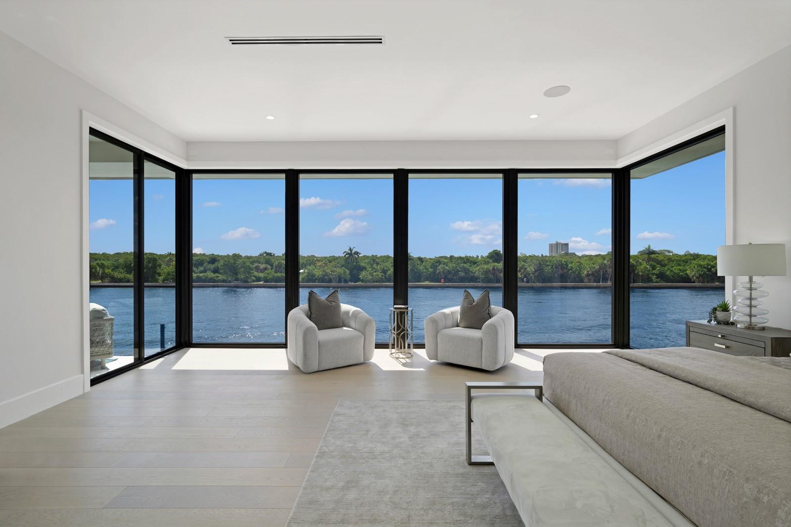 2010 Intracoastal Dr