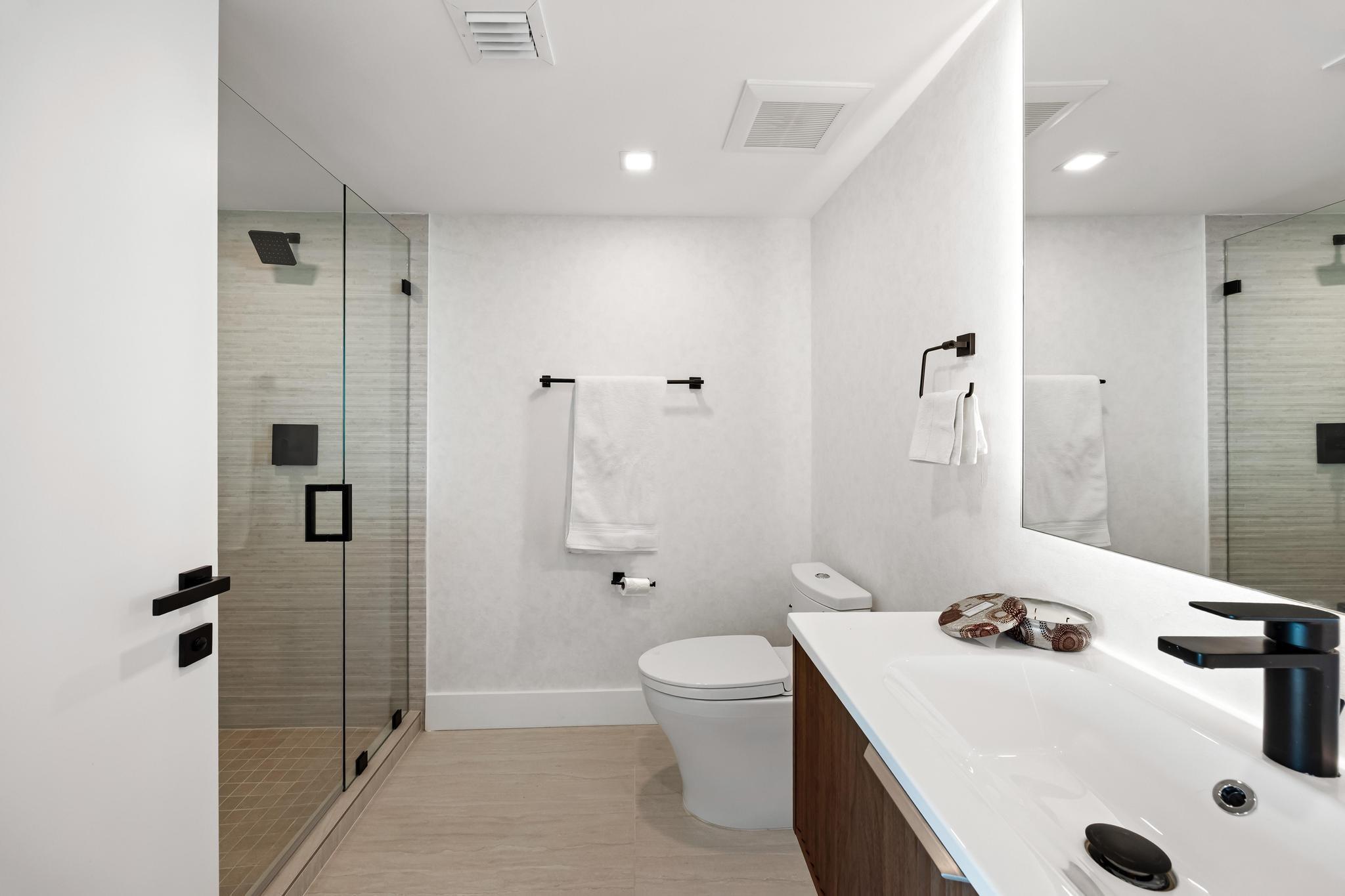 9499 Collins Ave 603