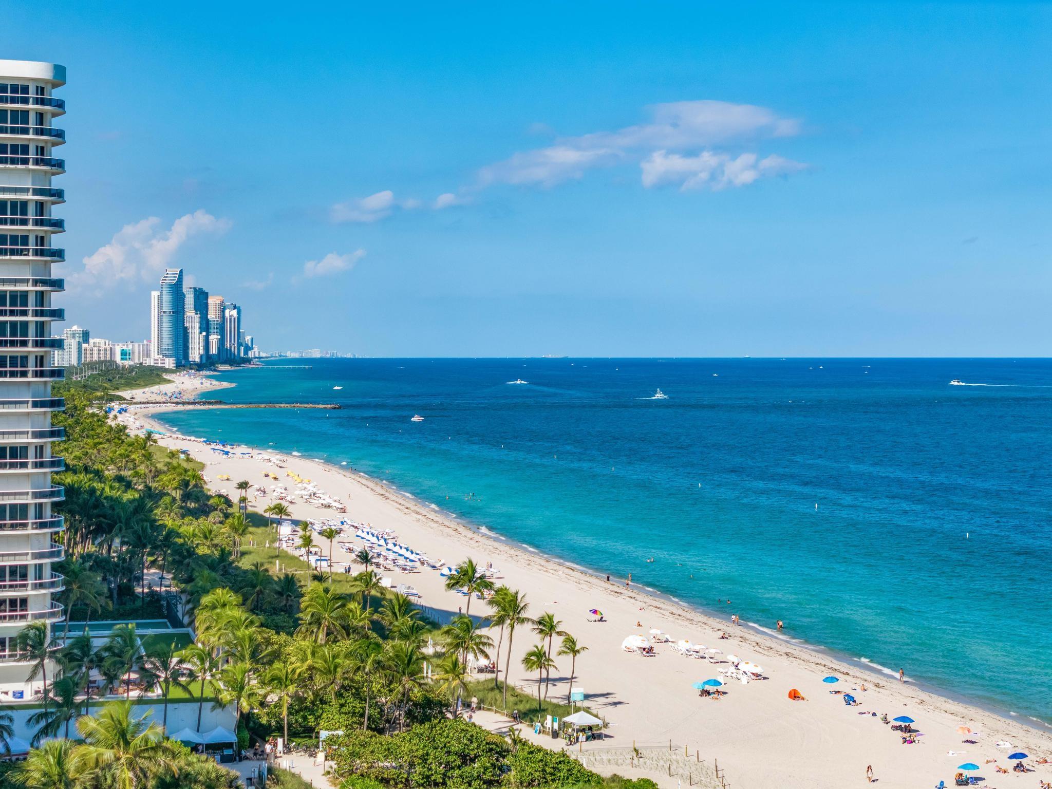 9499 Collins Ave 603