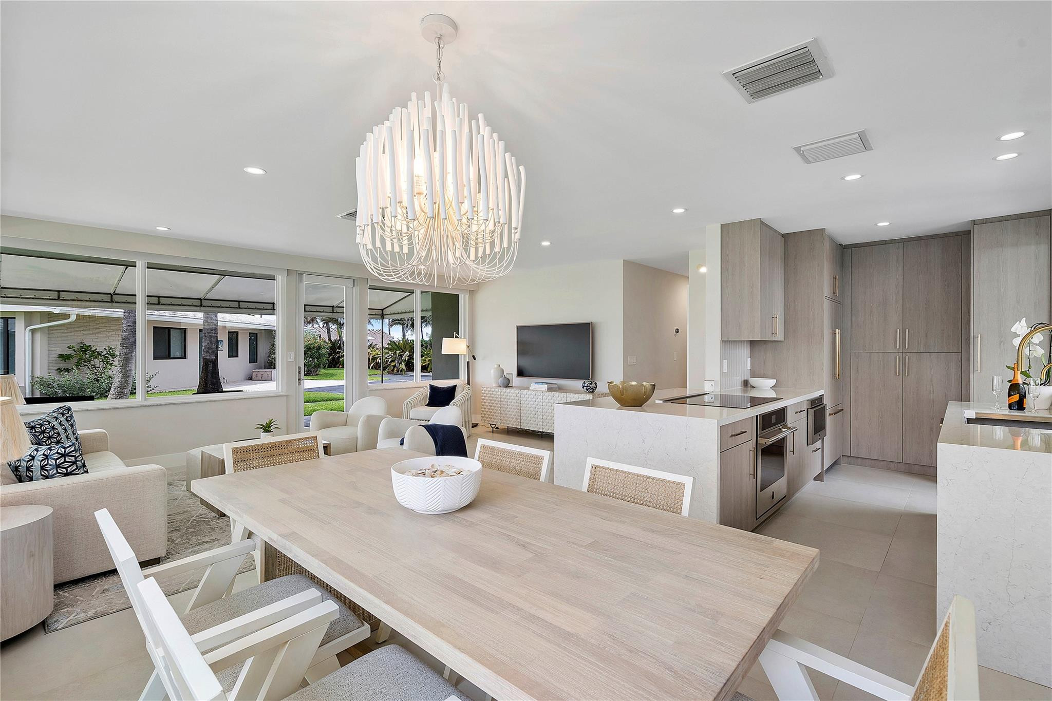 1100 S Ocean Blvd D16