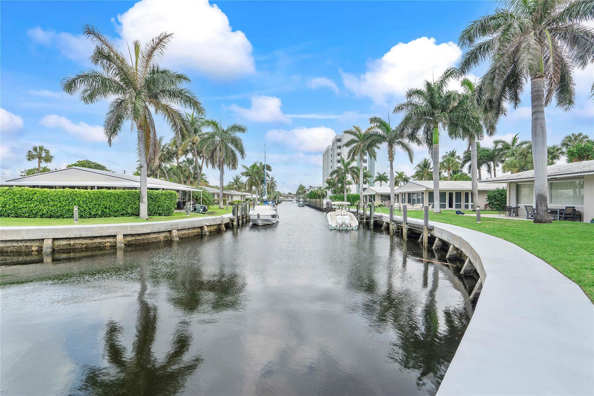 1100 S Ocean Blvd D16