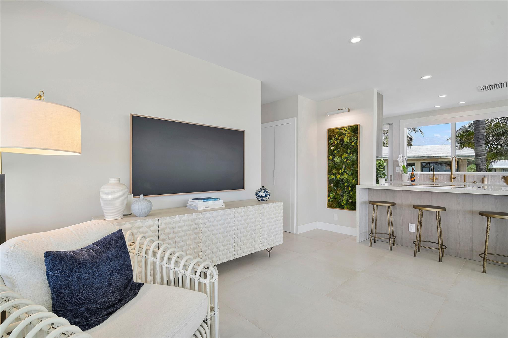 1100 S Ocean Blvd D16