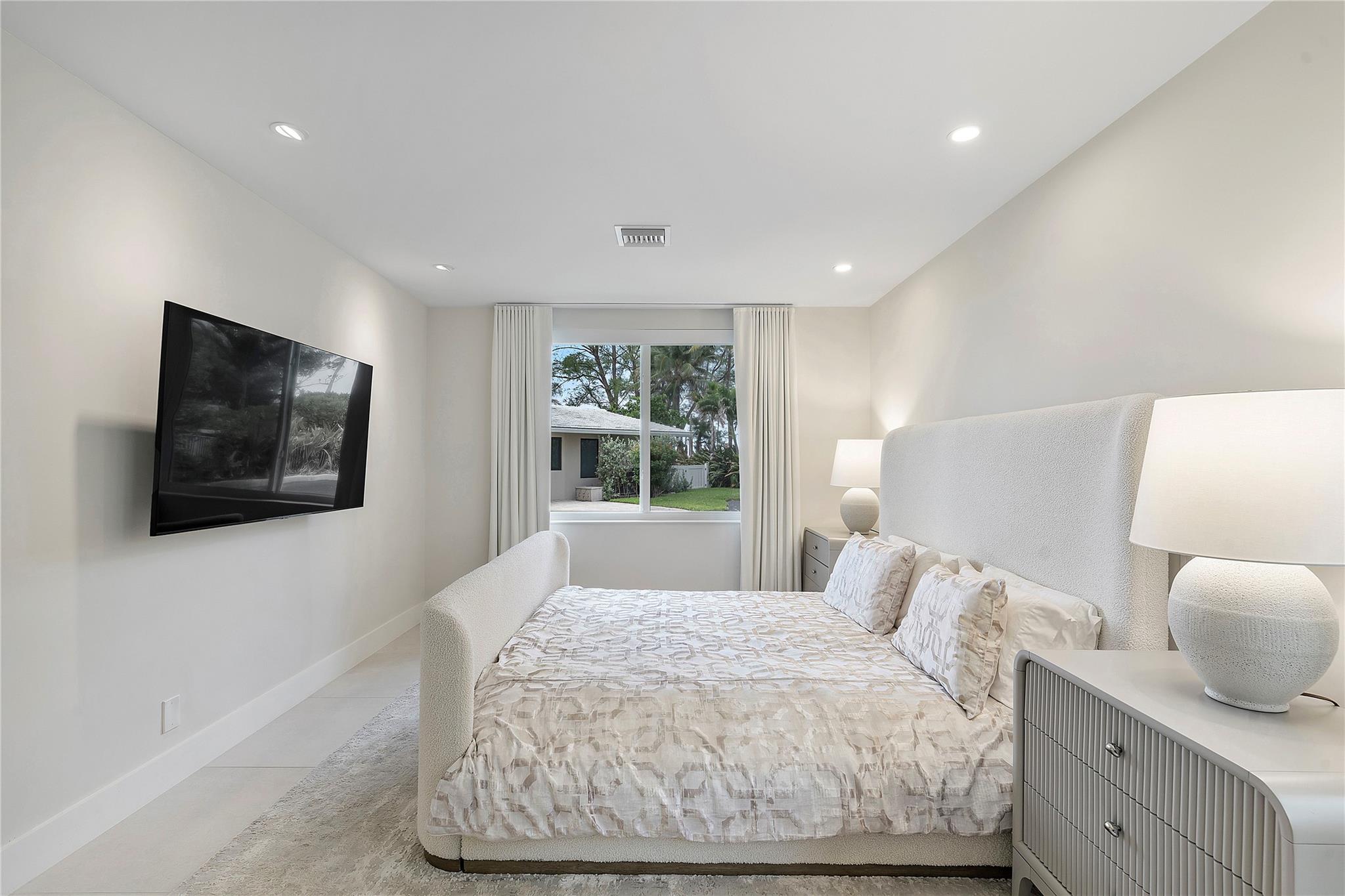 1100 S Ocean Blvd D16