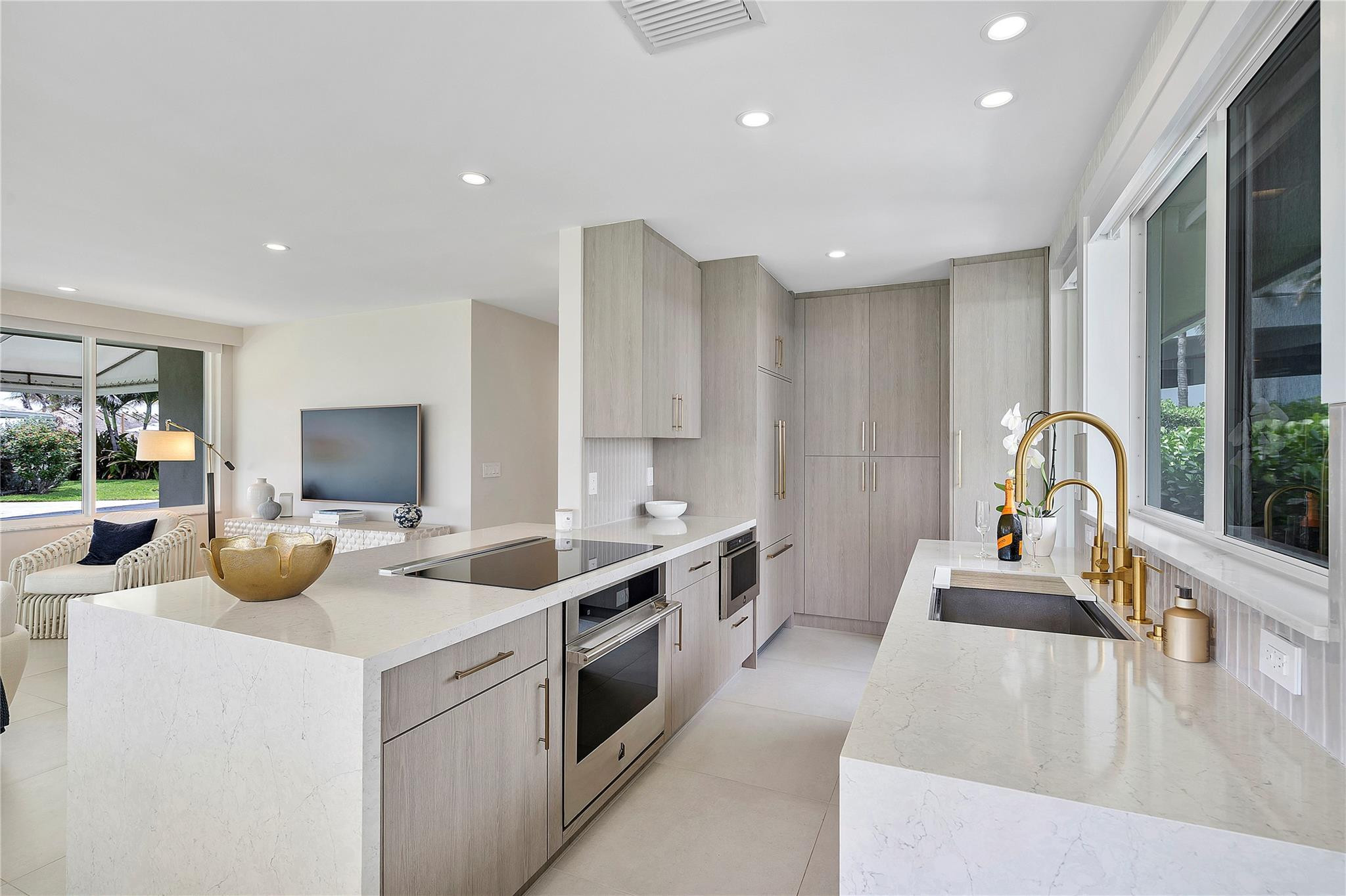 1100 S Ocean Blvd D16