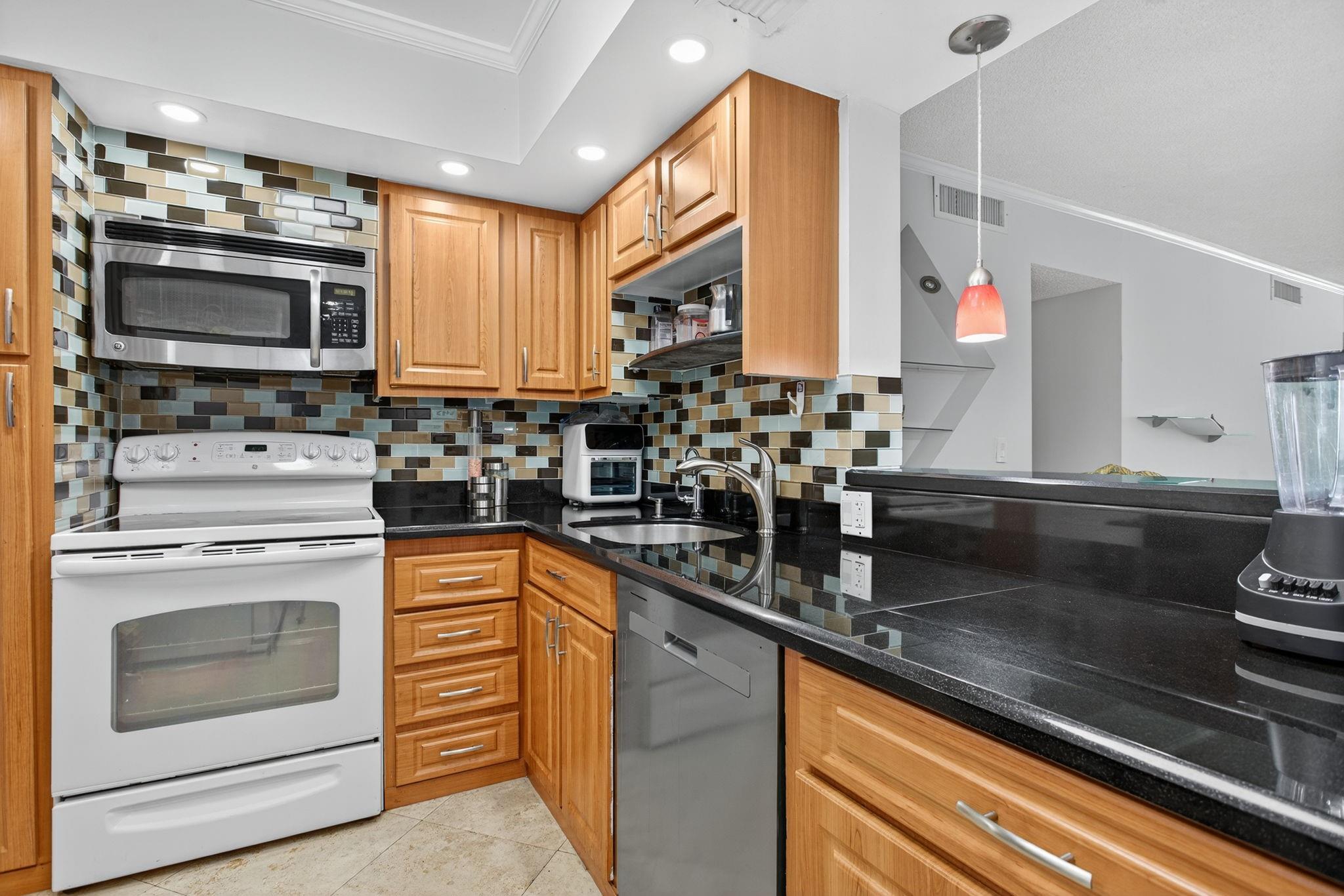 2671 S Course Dr 206