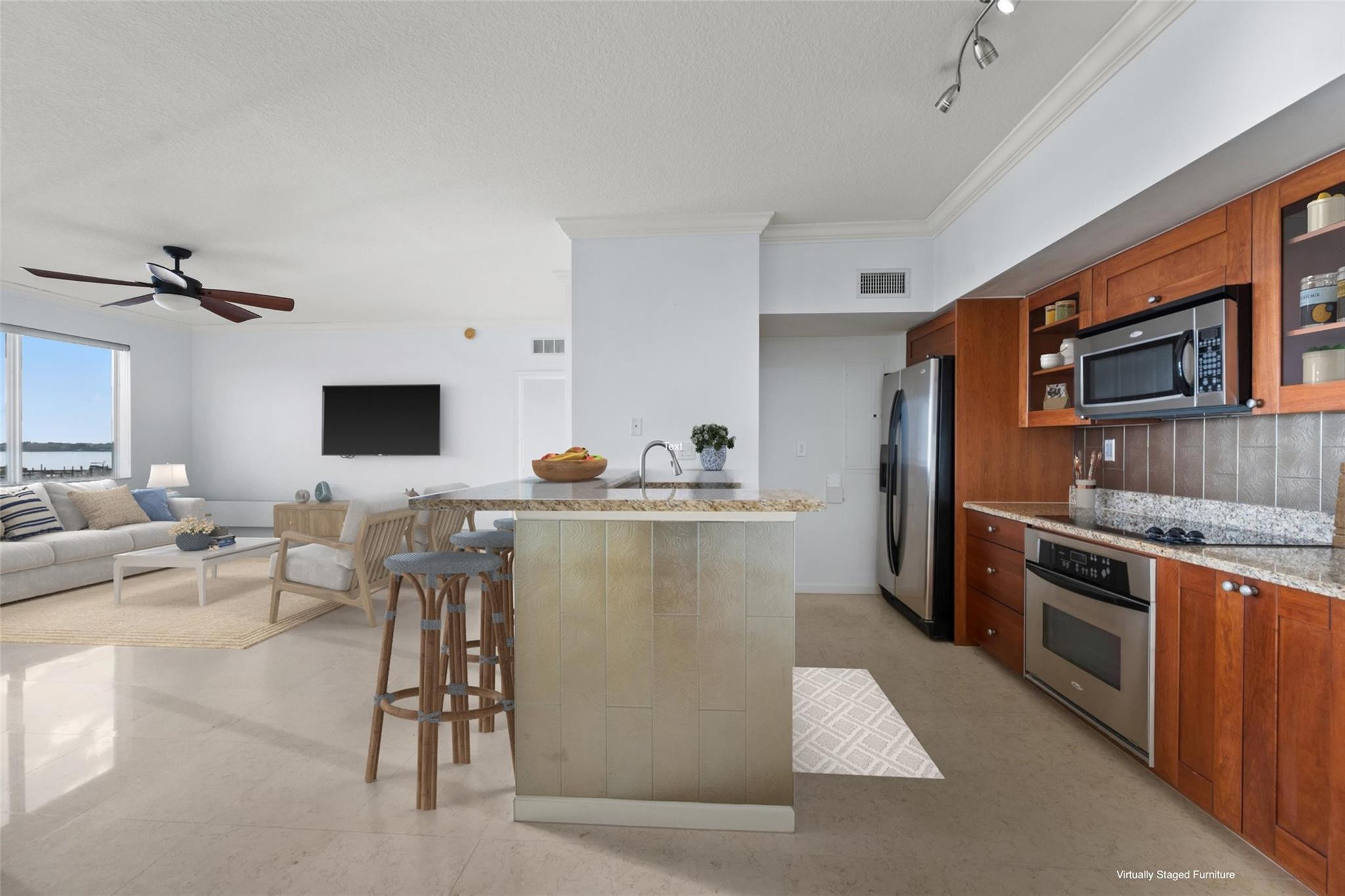 675 NW Flagler Ave 303