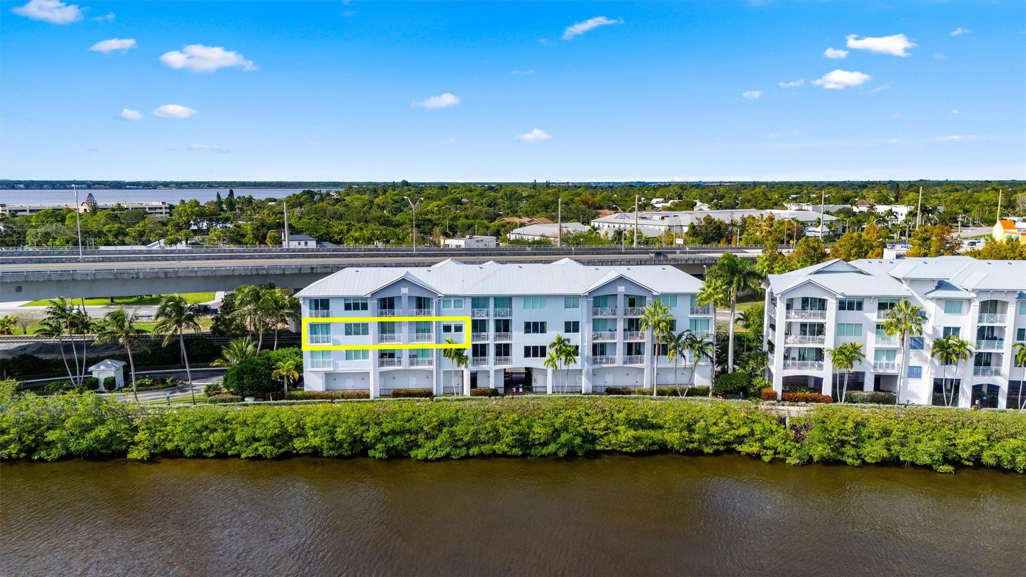 675 NW Flagler Ave 303