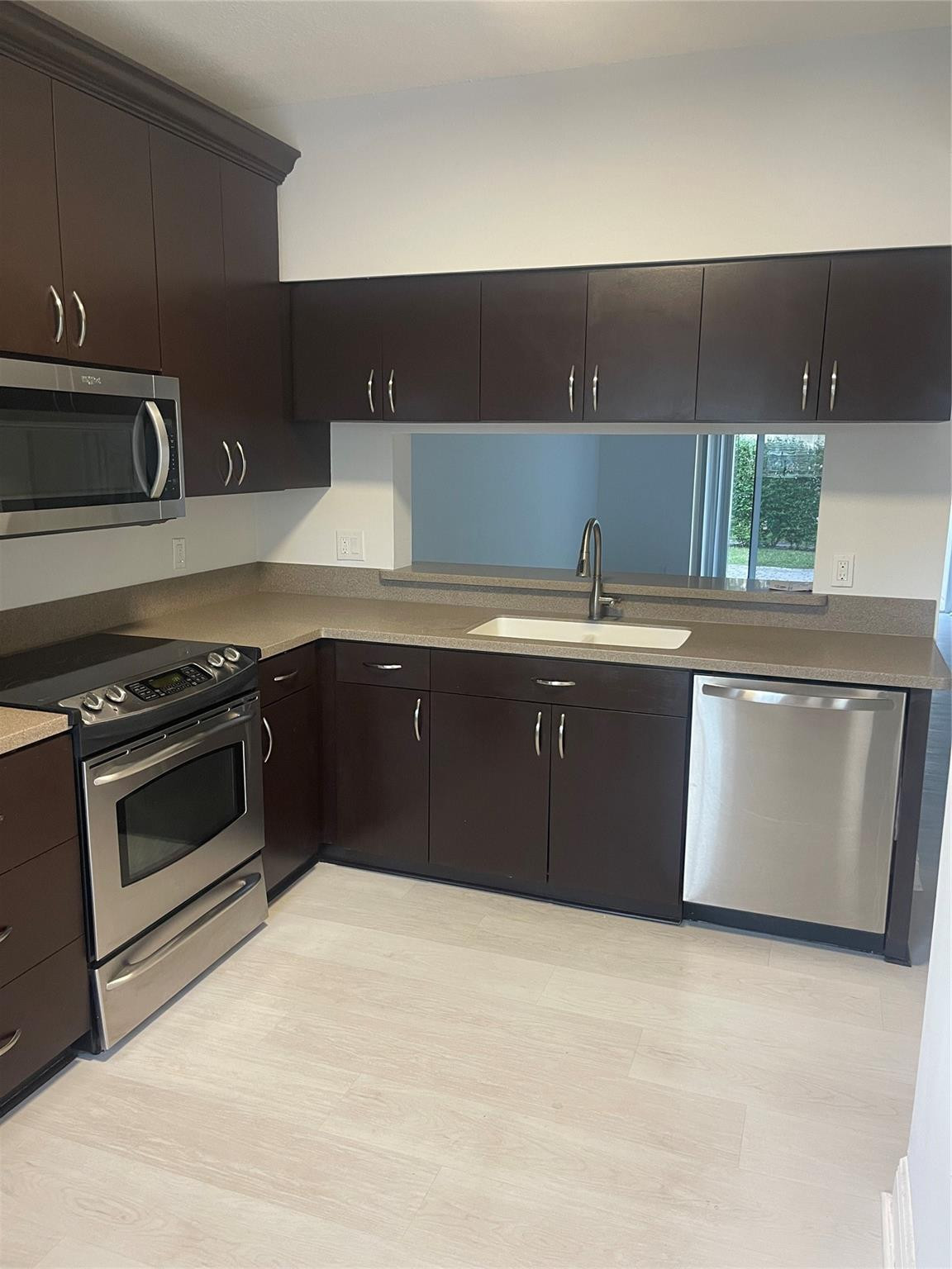 9967 NW 56th Pl 9967