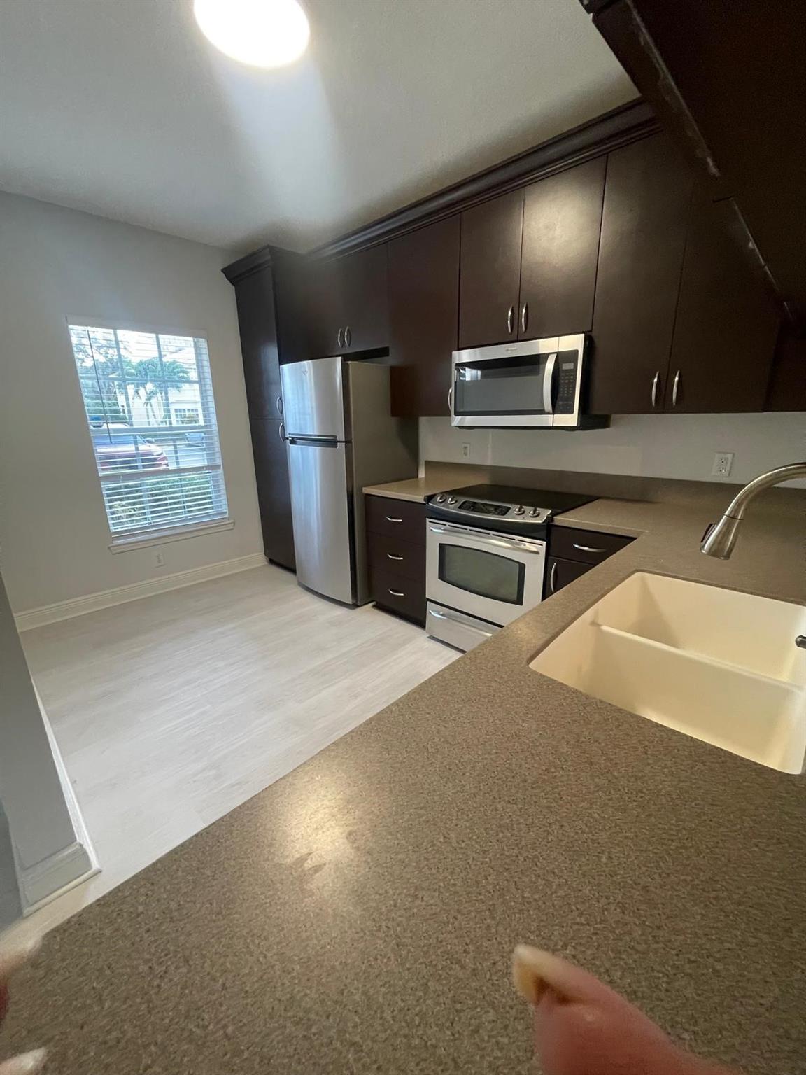 9967 NW 56th Pl 9967