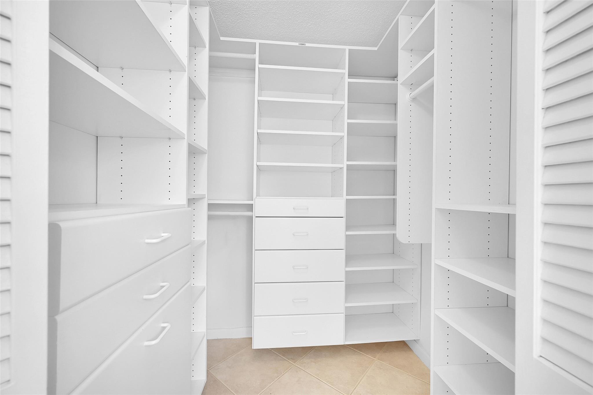 5307 Buckhead Cir 203