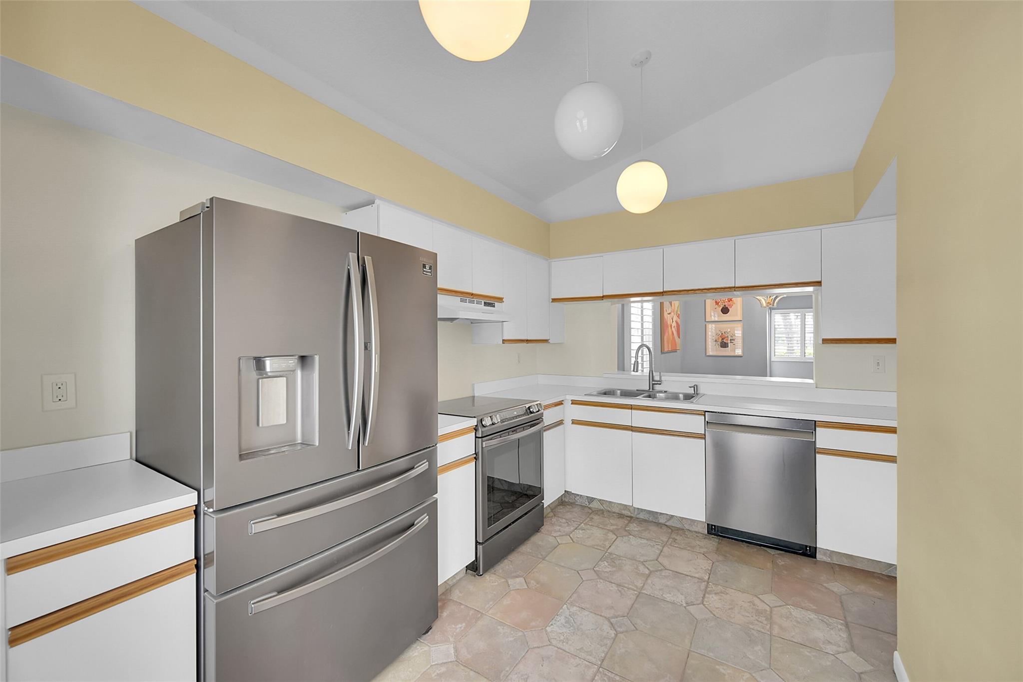 5307 Buckhead Cir 203