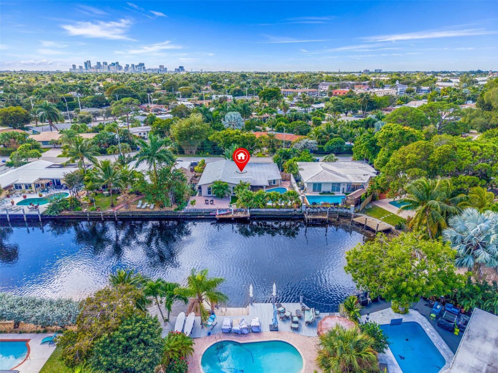 2133 Coral Gardens Dr