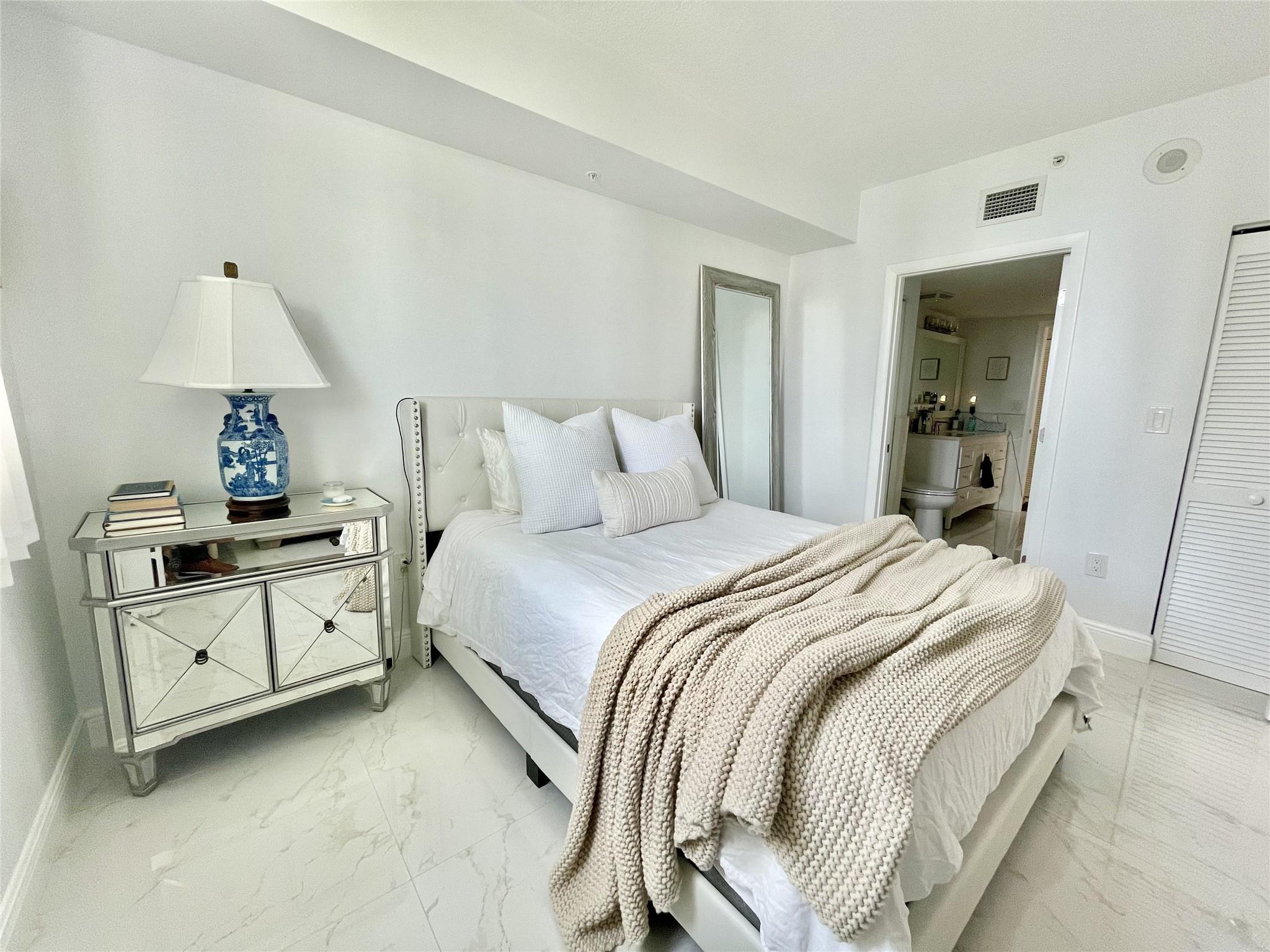 3020 NE 32nd Ave 905