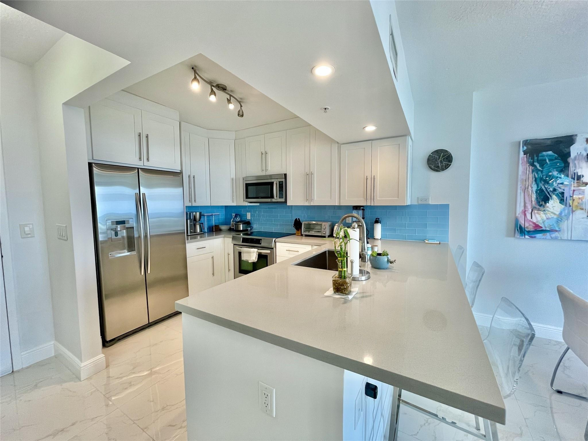 3020 NE 32nd Ave 905