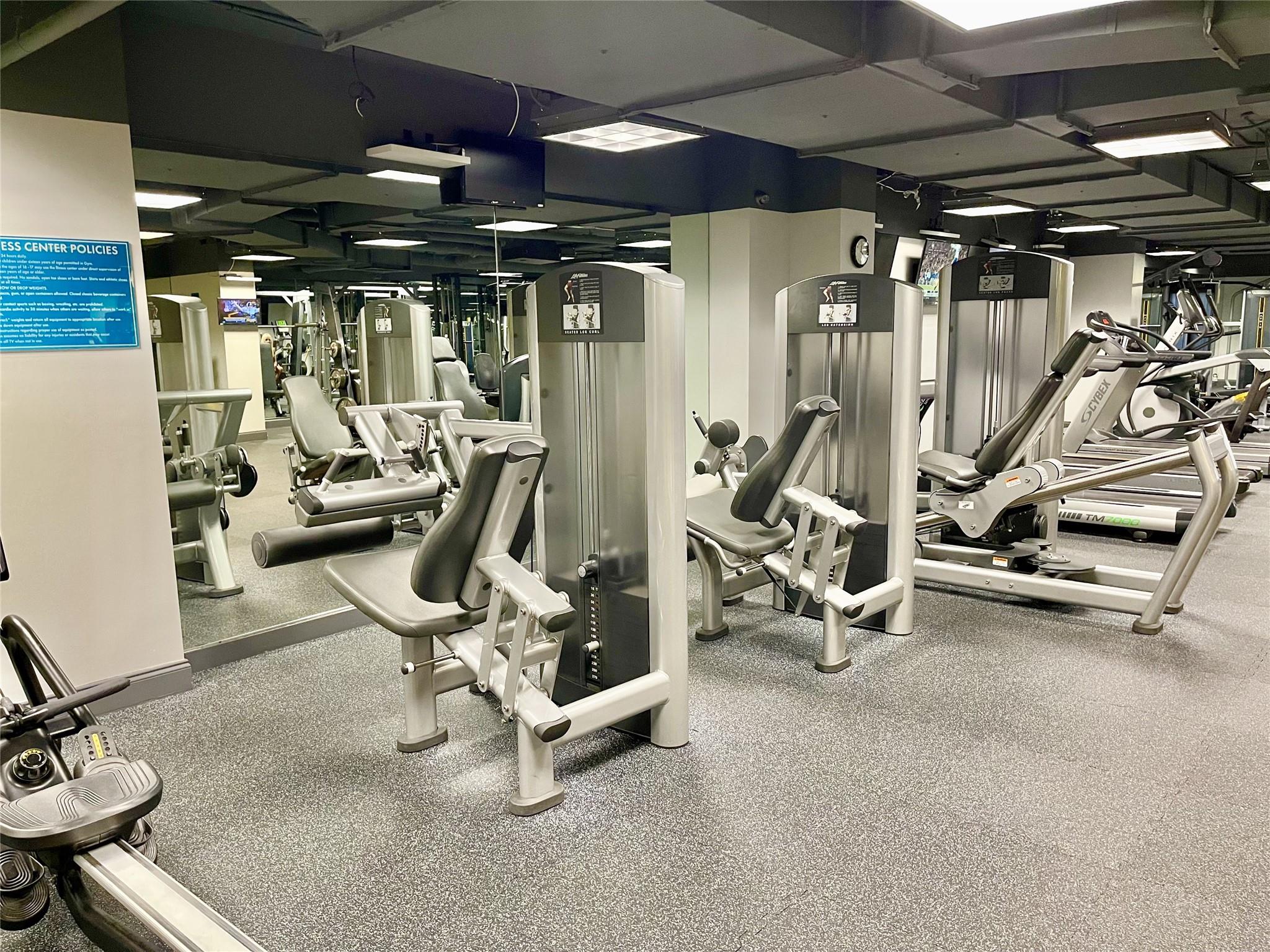 3020 NE 32nd Ave 905