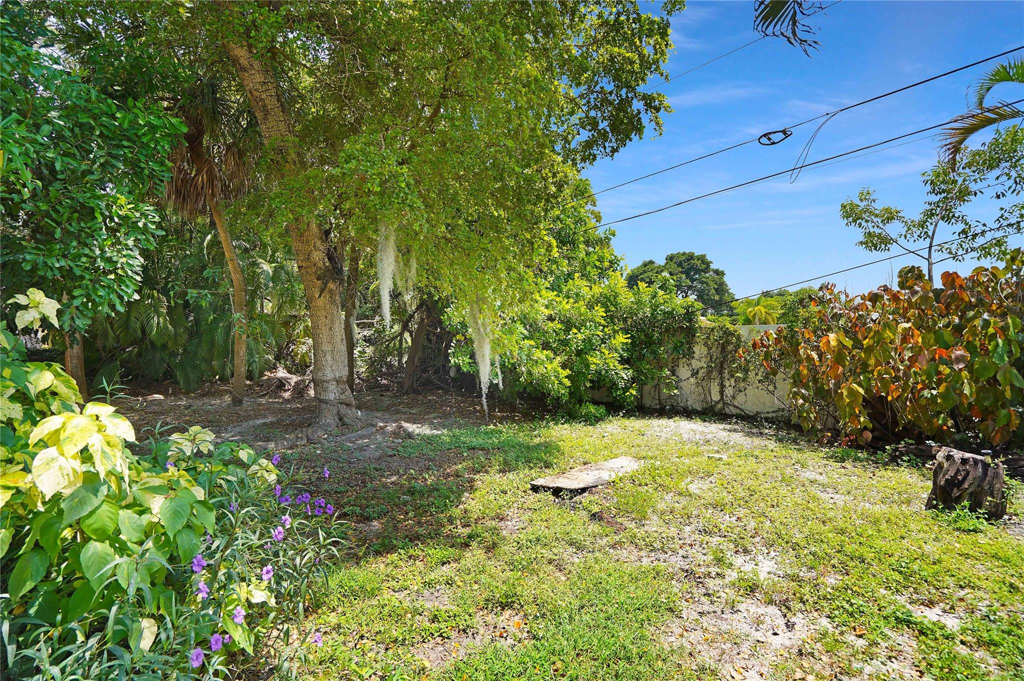 100 SE 21st Street 1-8