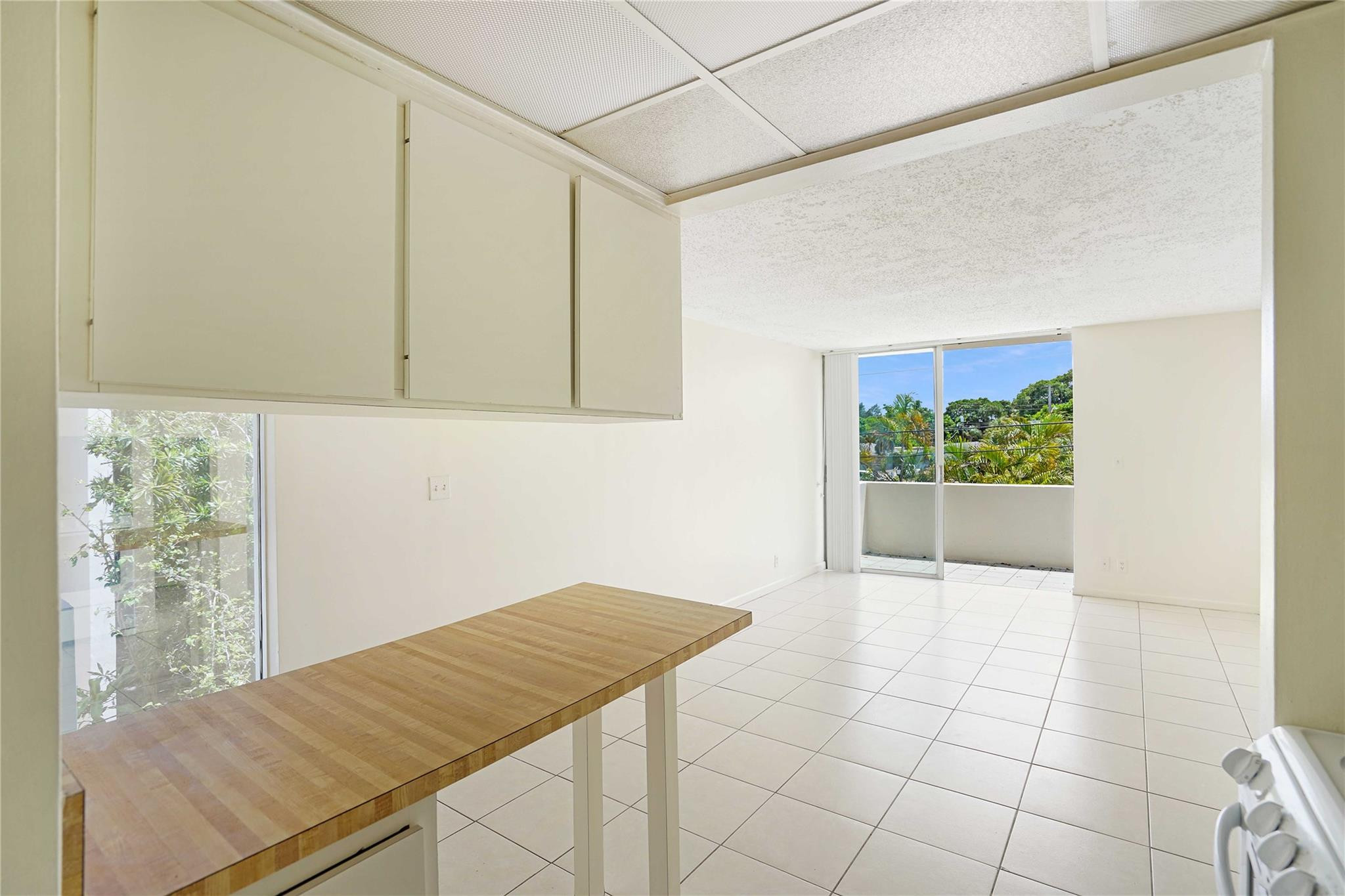 100 SE 21st Street 1-8