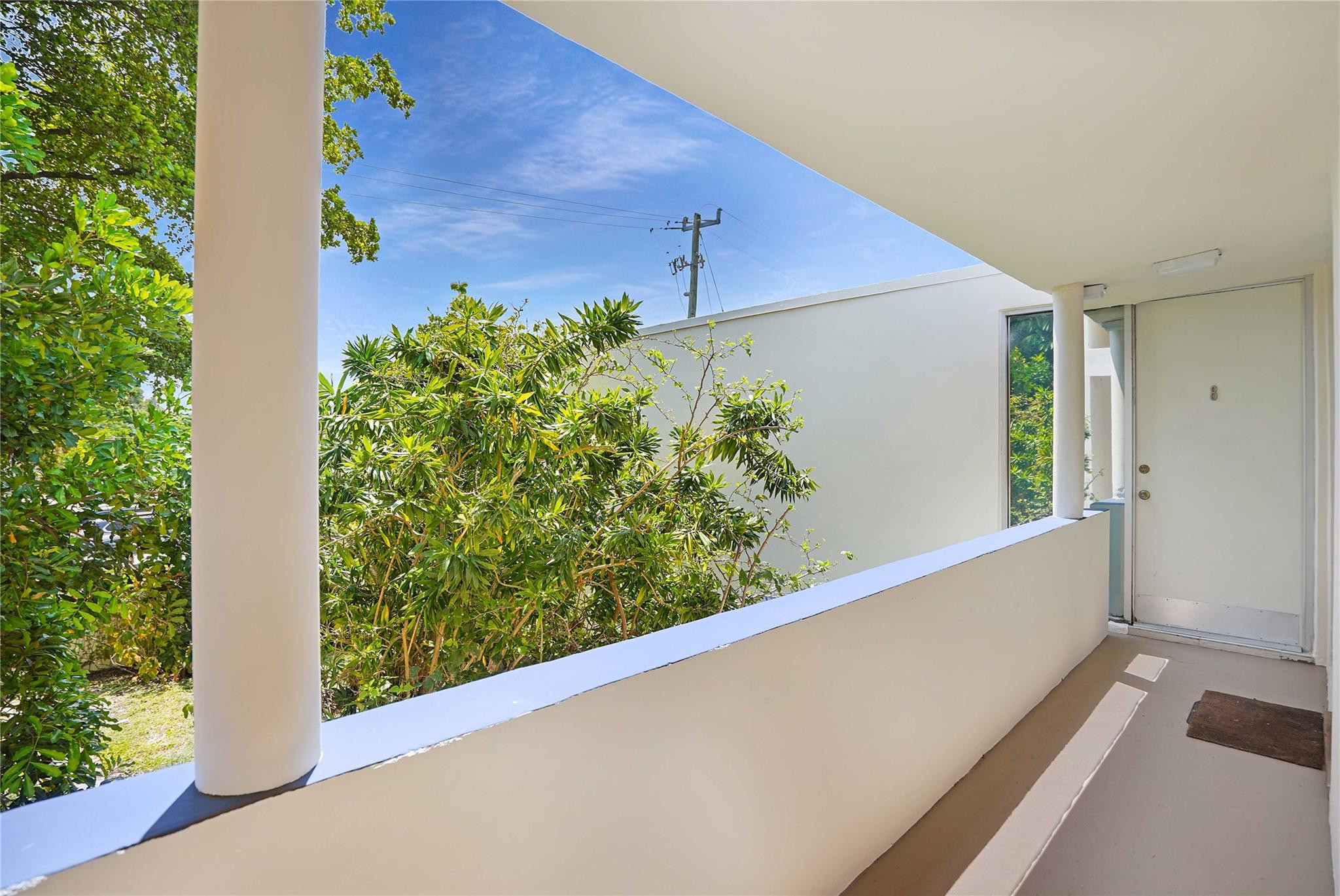 100 SE 21st Street 1-8