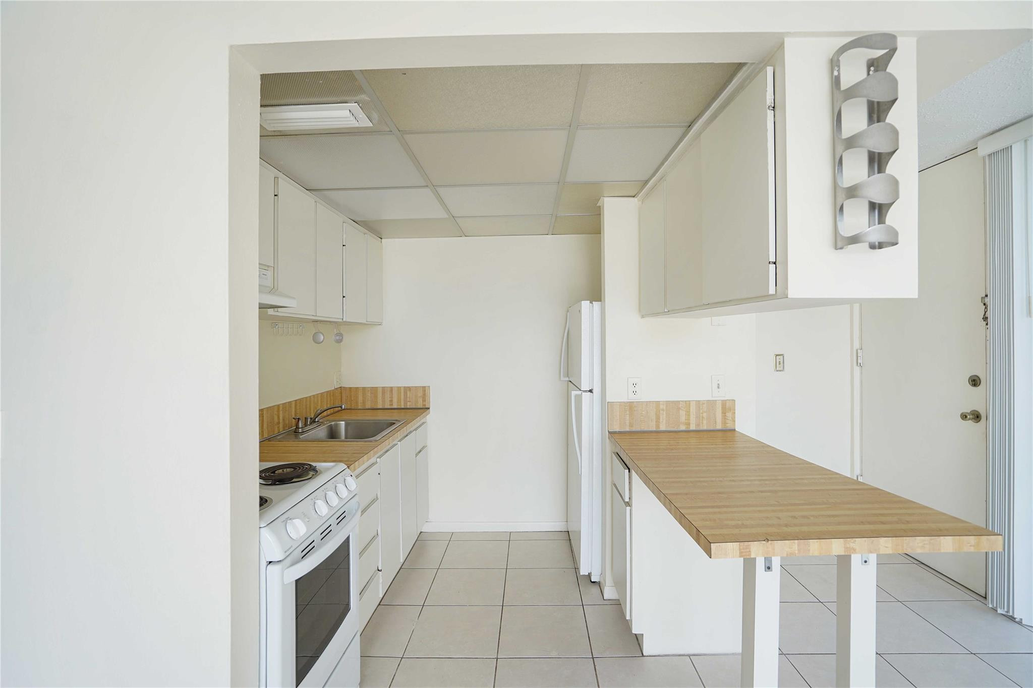 100 SE 21st Street 1-8