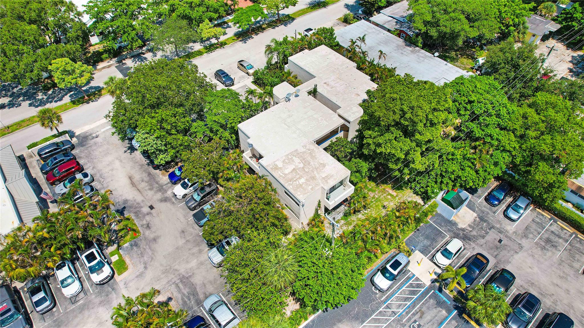 100 SE 21st Street 1-8