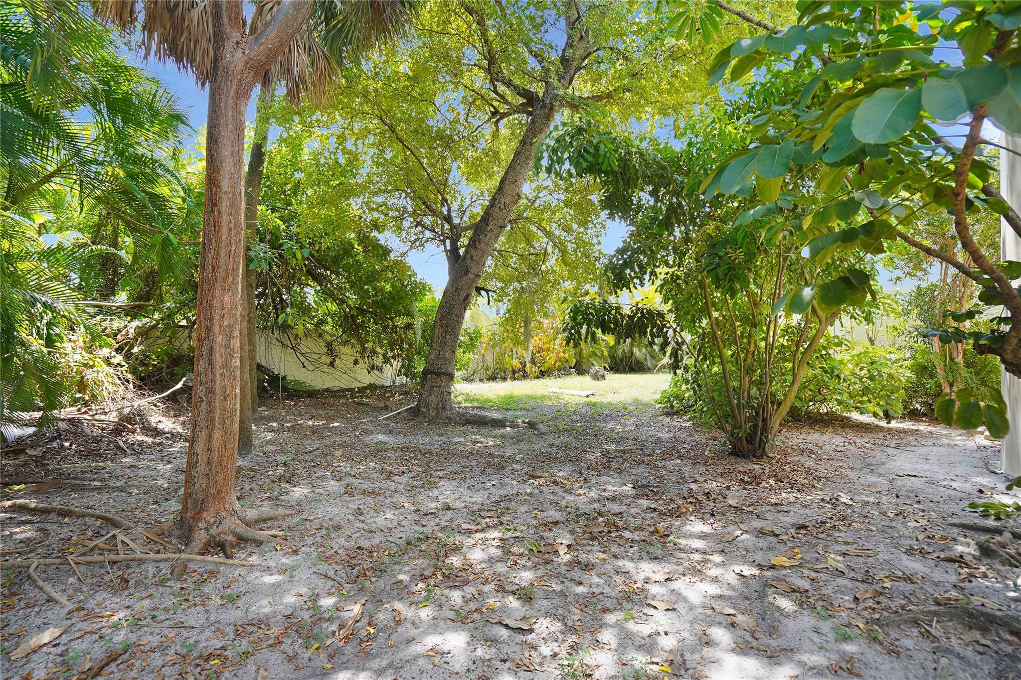 100 SE 21st Street 1-8