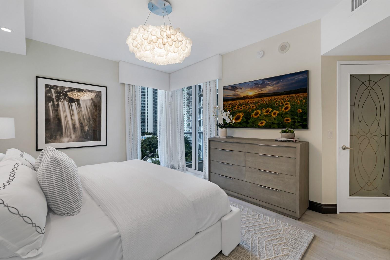 333 Las Olas Way 1610