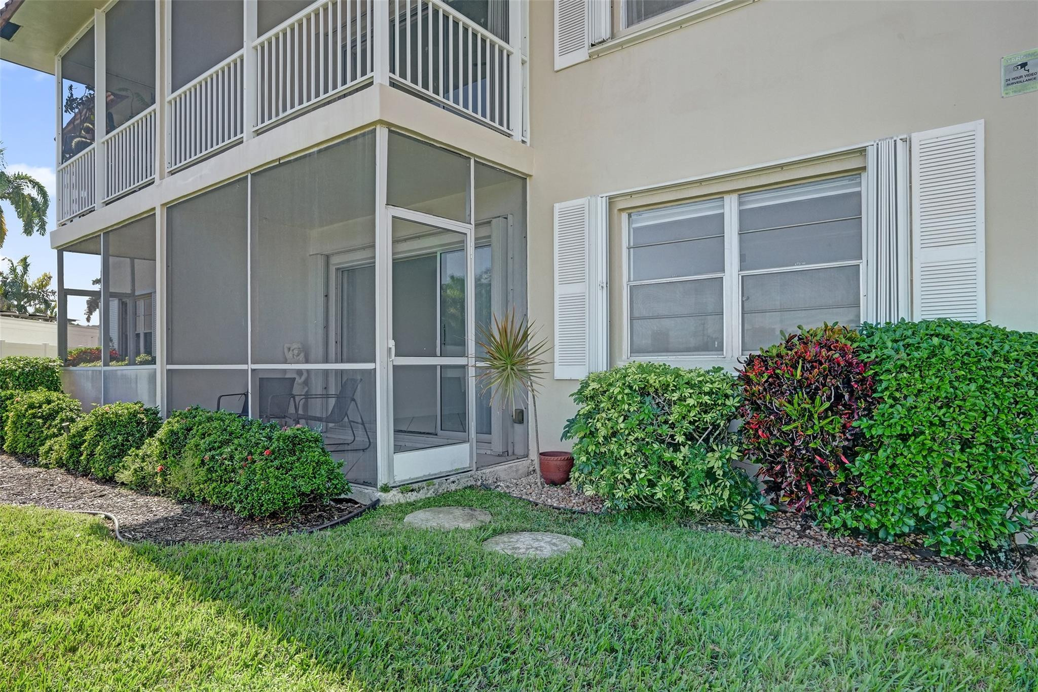 2201 SE 9th St 106