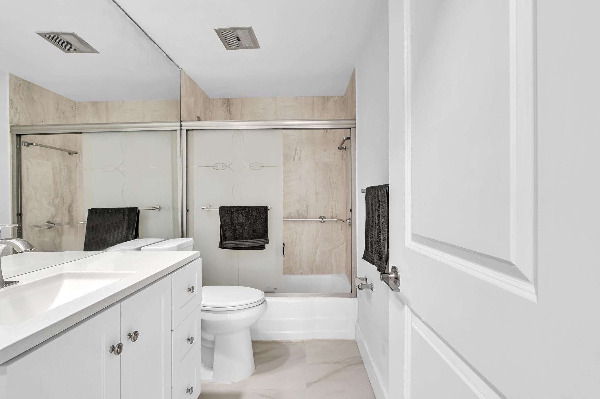3200 NE 36th Street 1610