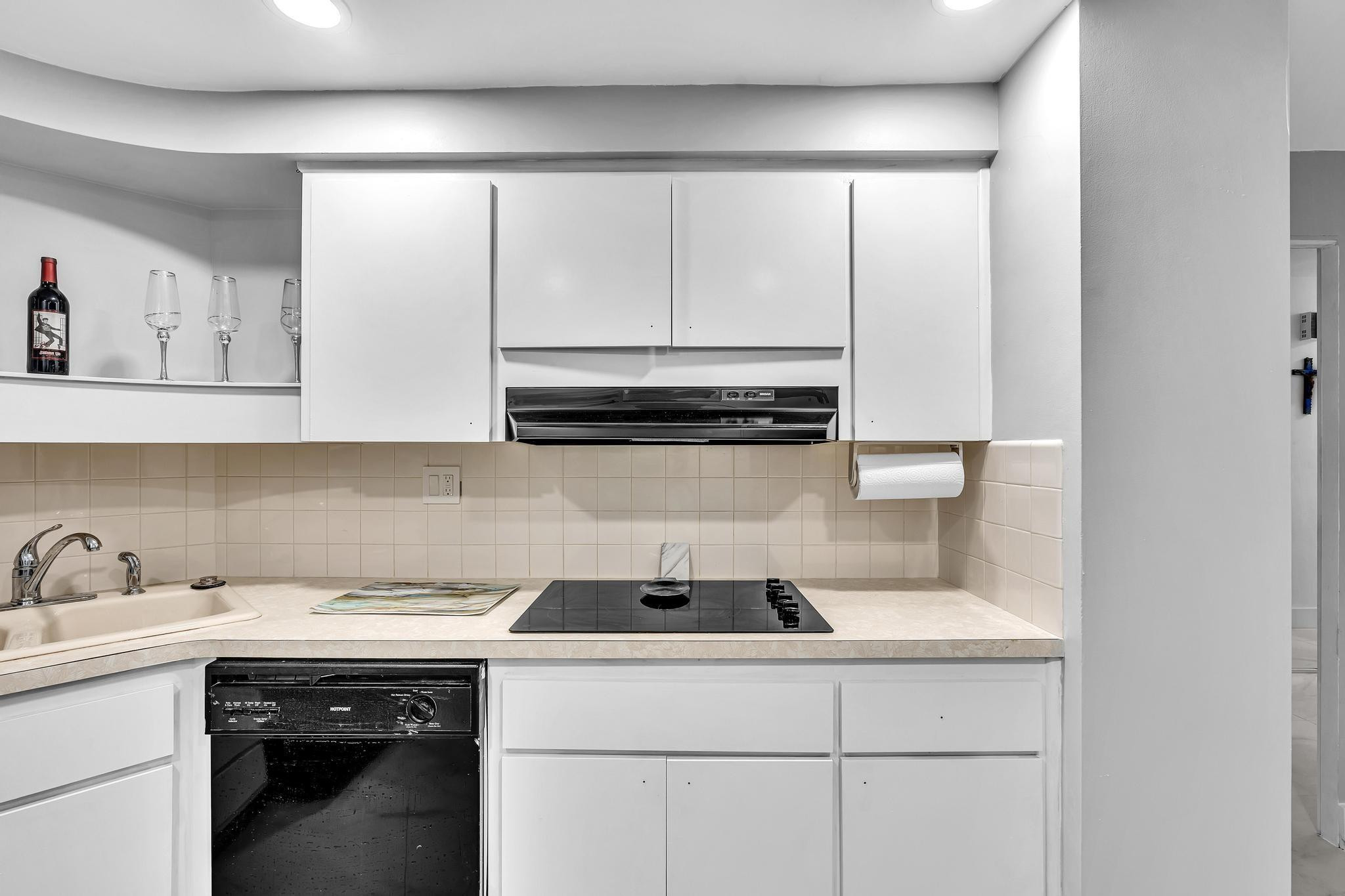 3200 NE 36th Street 1610