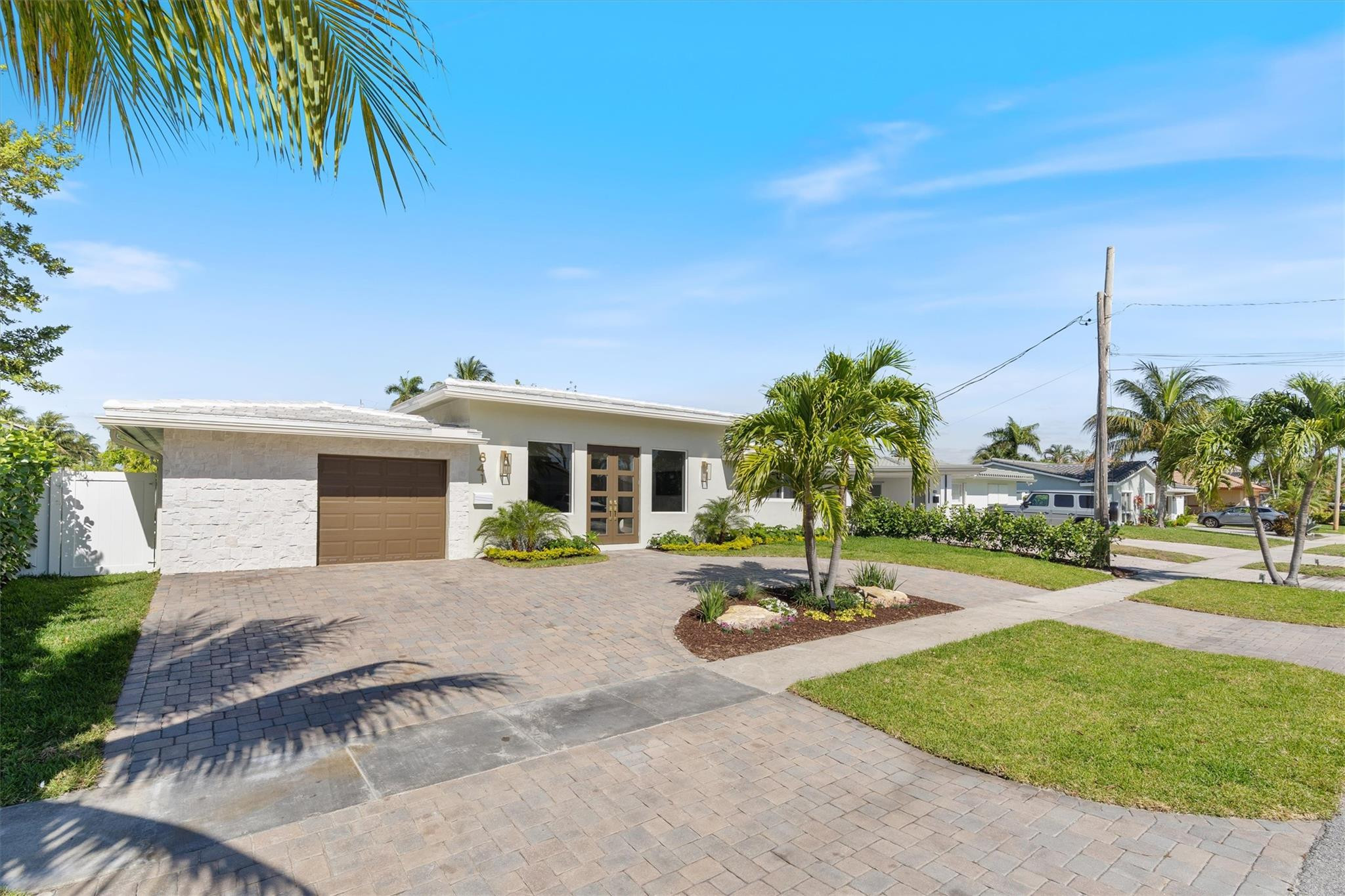 841 SE 5th Ter