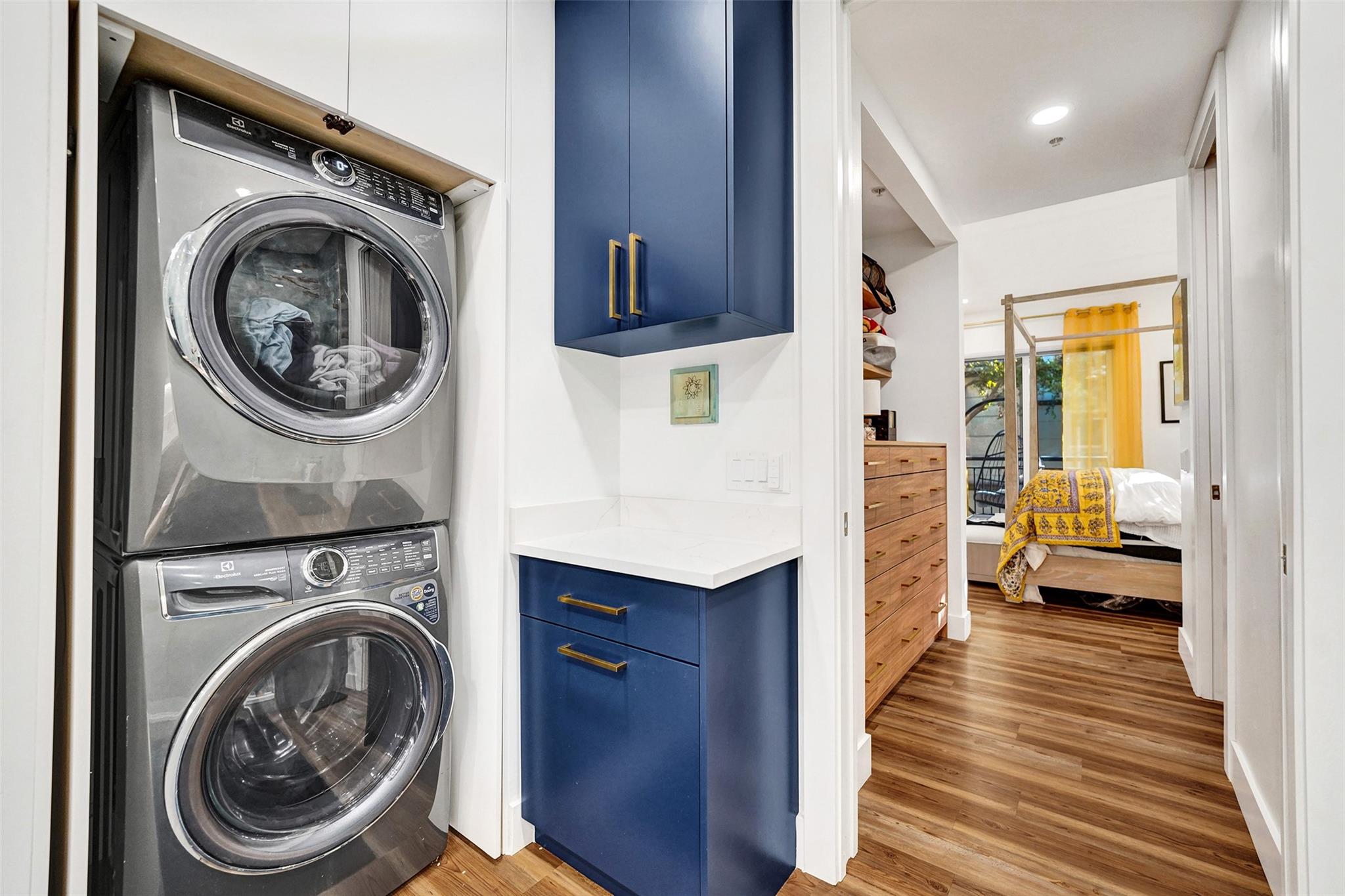 2633 NE 14th Ave 107