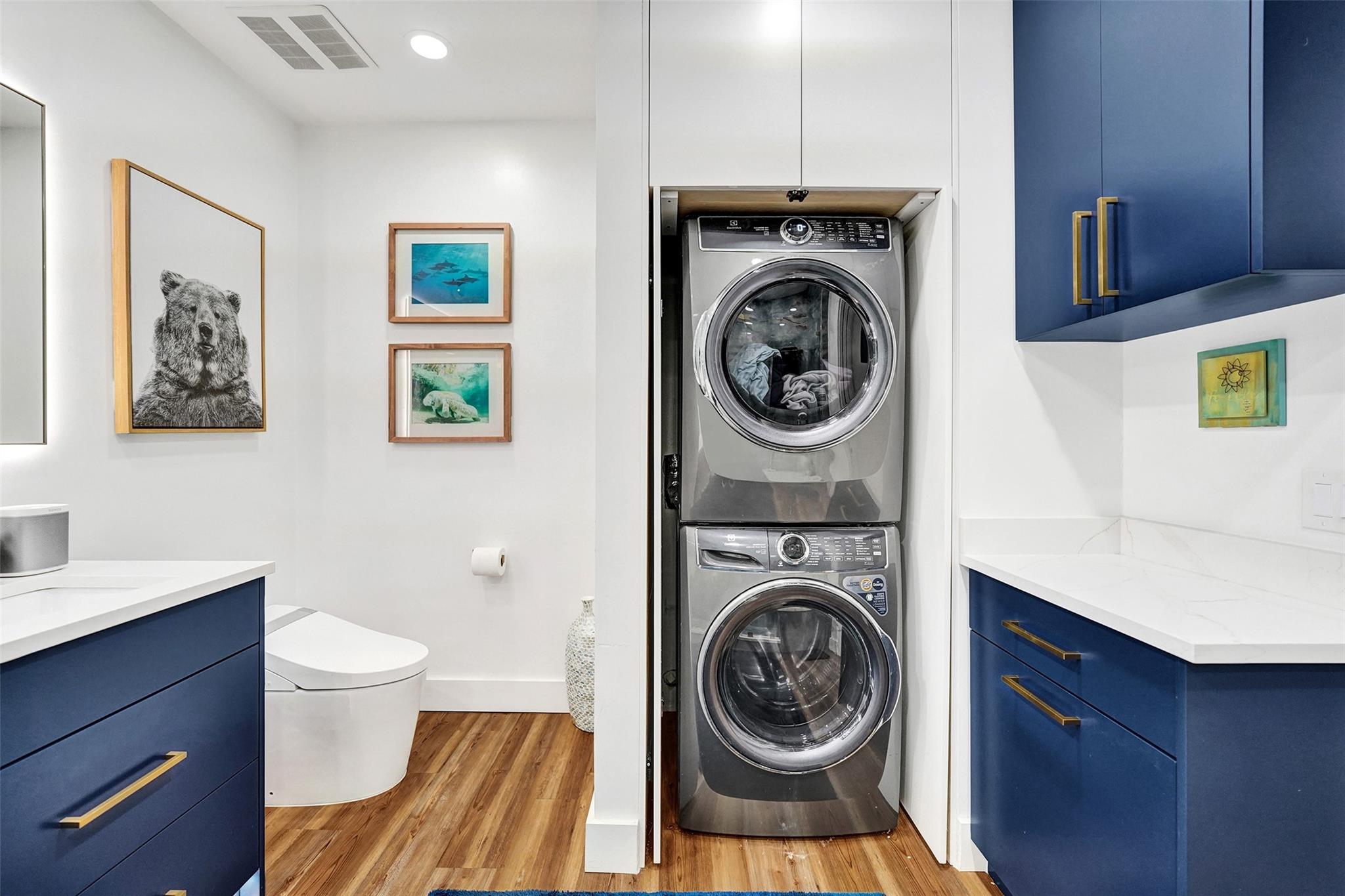 2633 NE 14th Ave 107