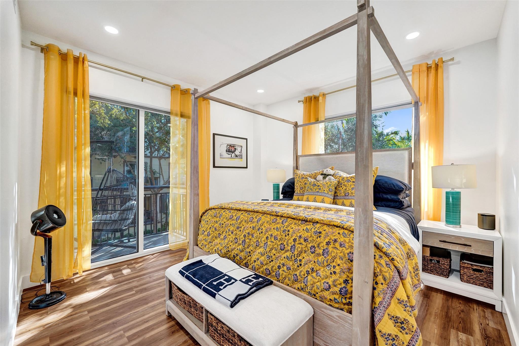 2633 NE 14th Ave 107