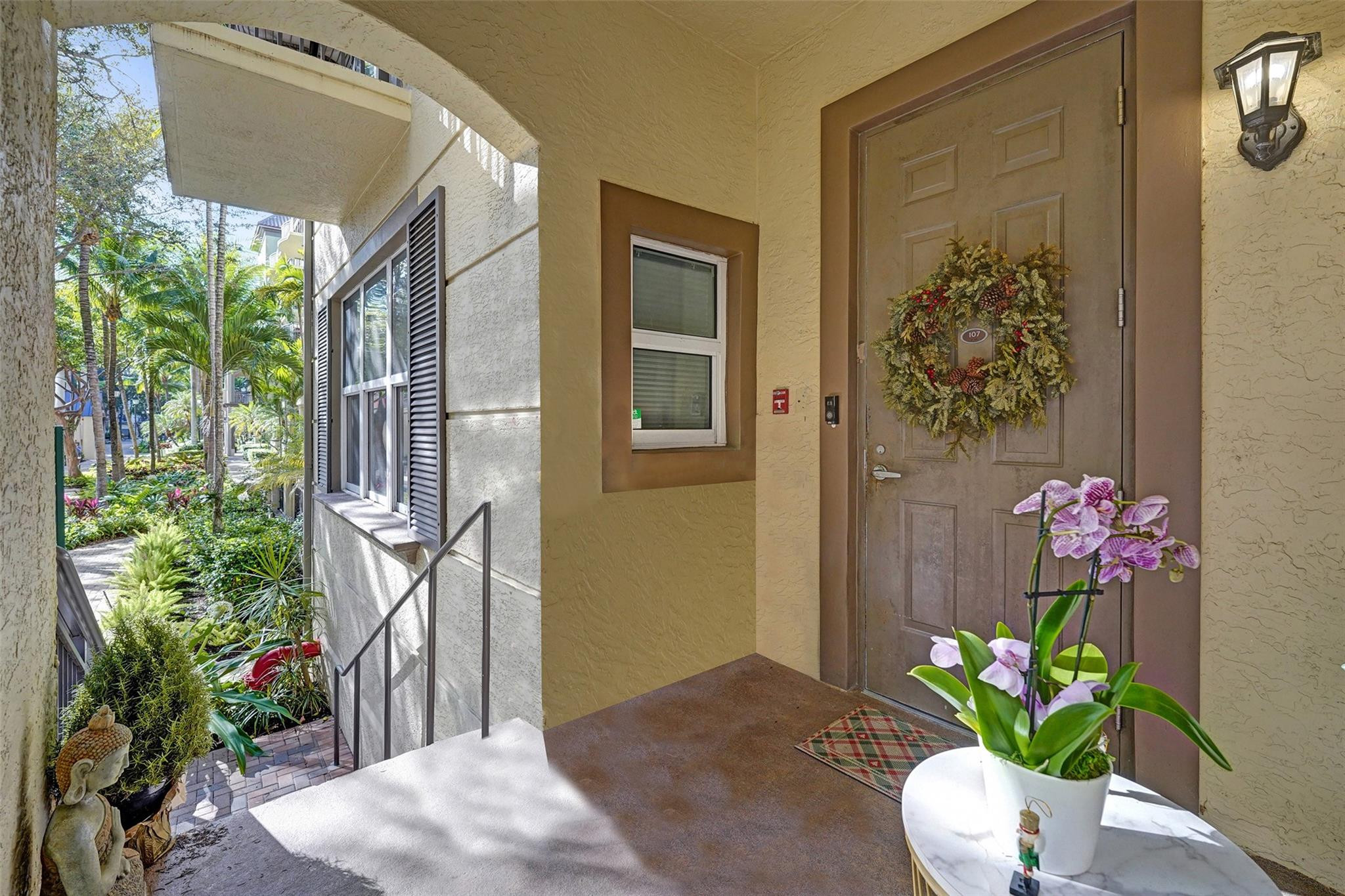 2633 NE 14th Ave 107