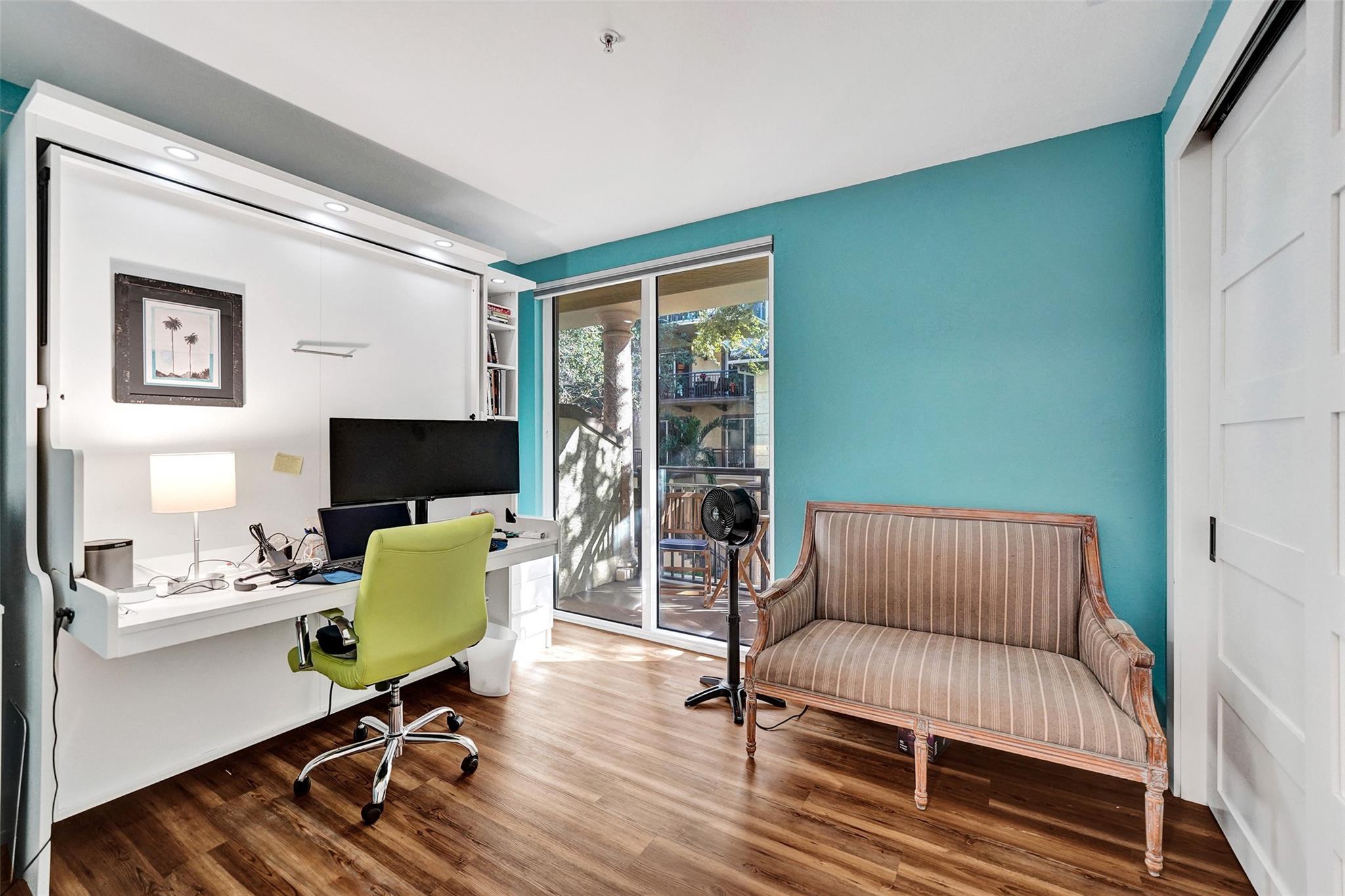 2633 NE 14th Ave 107