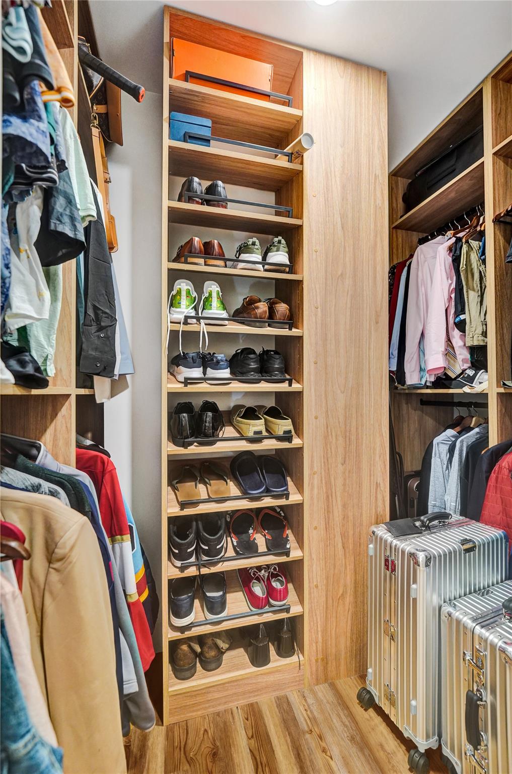 2633 NE 14th Ave 107