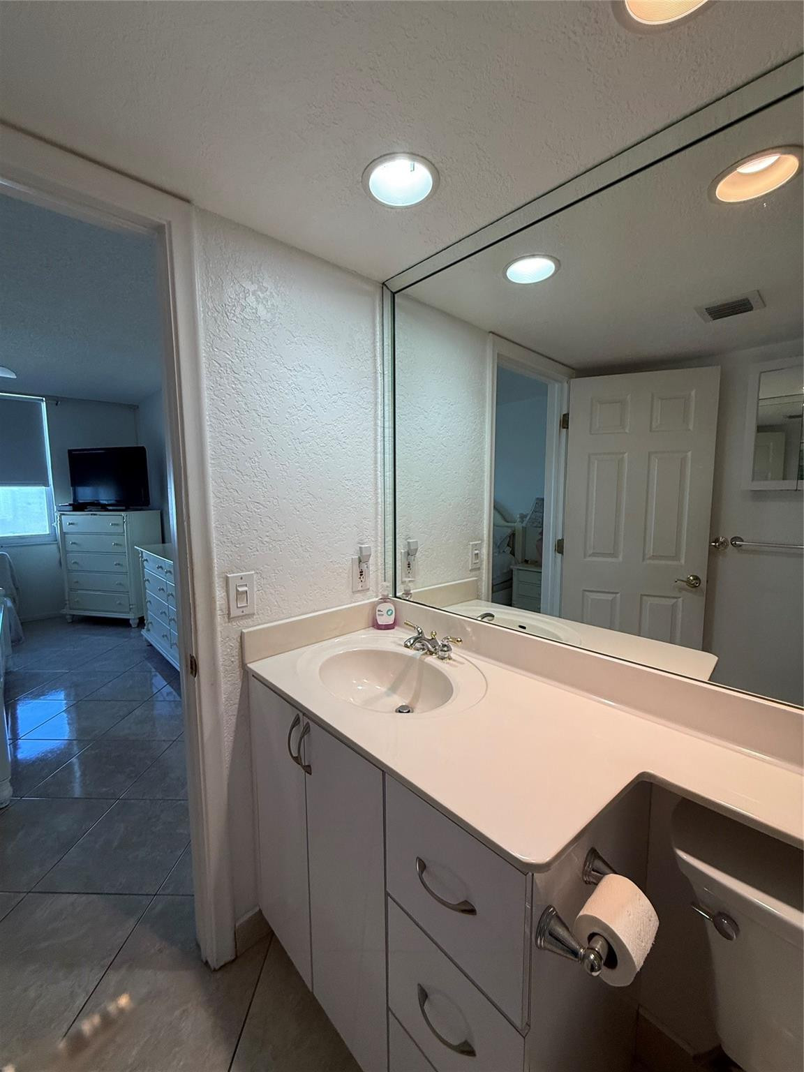 101 Briny Ave 1609