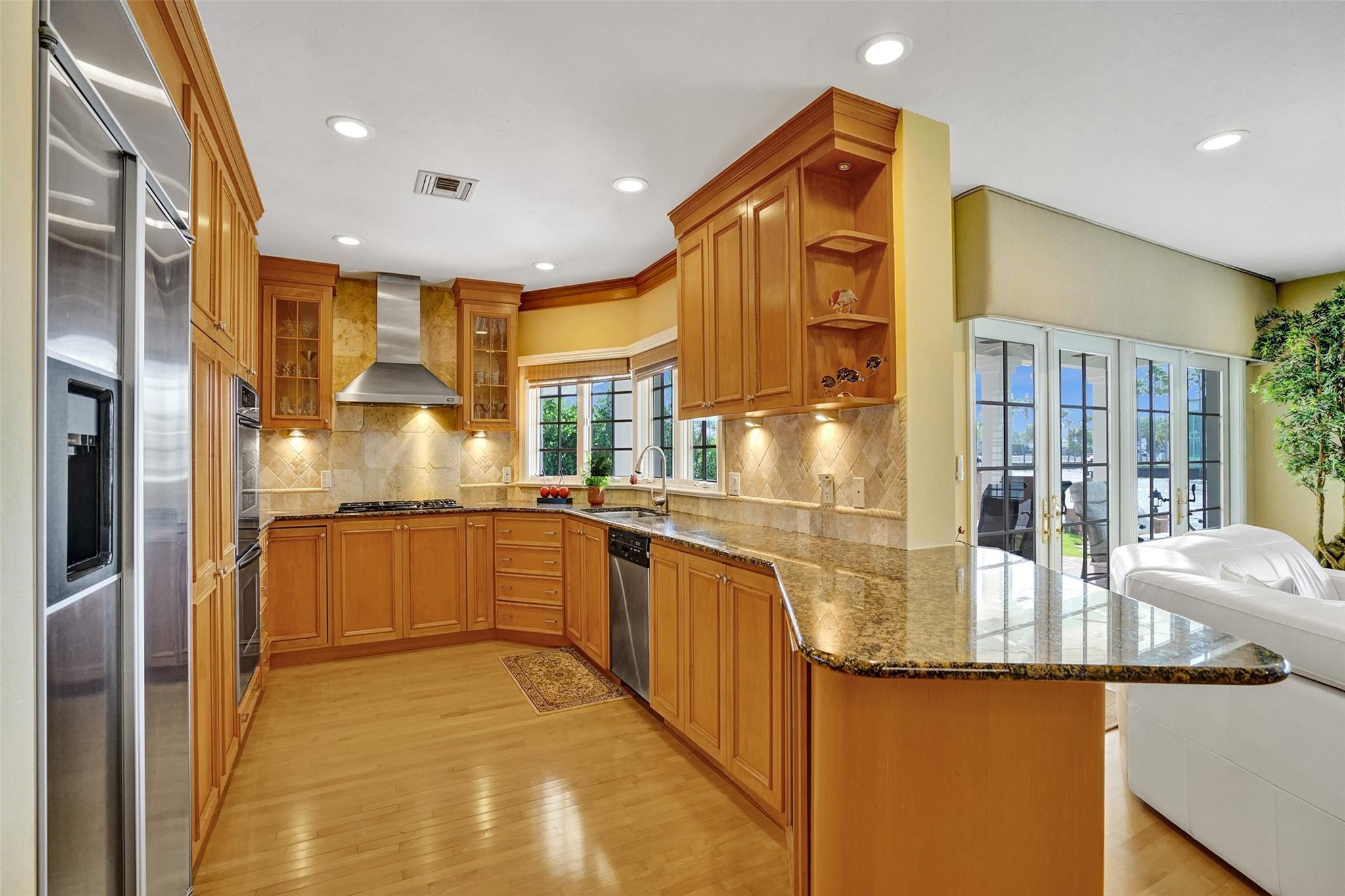 7 Saranac Road, Sea Ranch Lakes