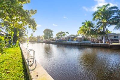 681 Kensington Place D101, Fort Lauderdale Unit: D101
