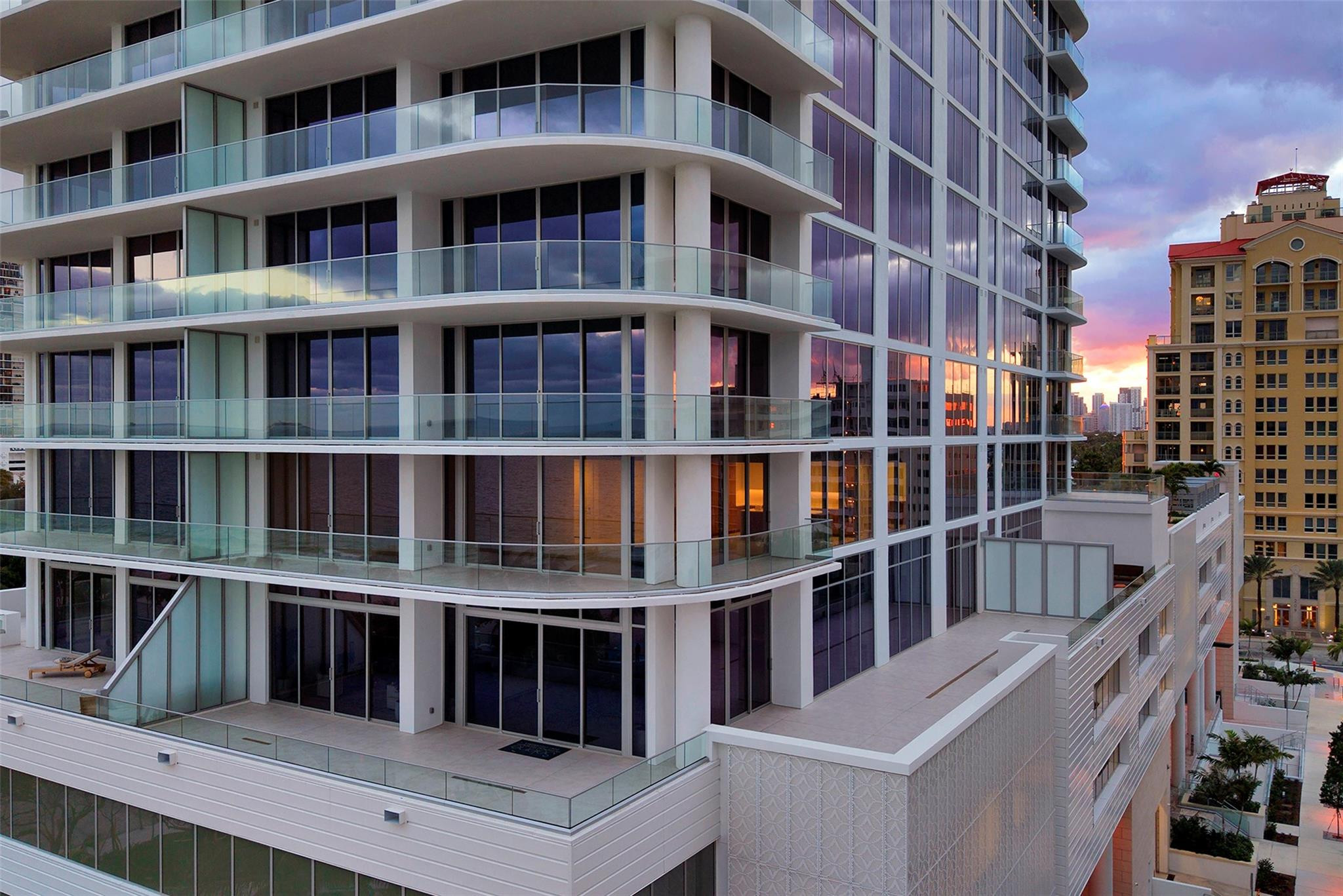 151 N Seabreeeze Boulevard 504