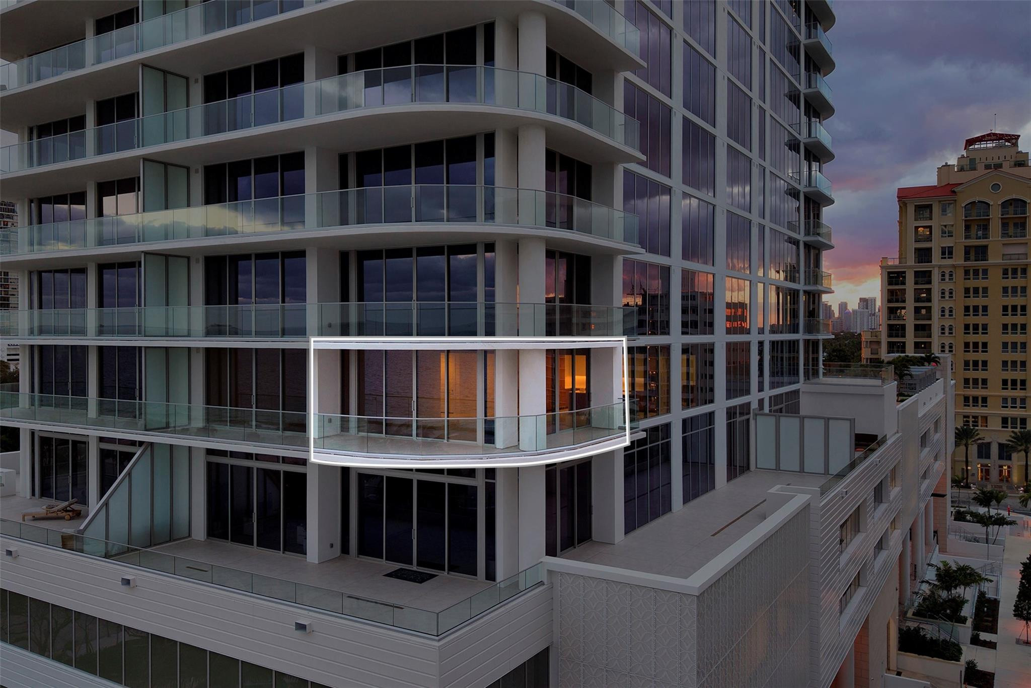 151 N Seabreeeze Boulevard 504