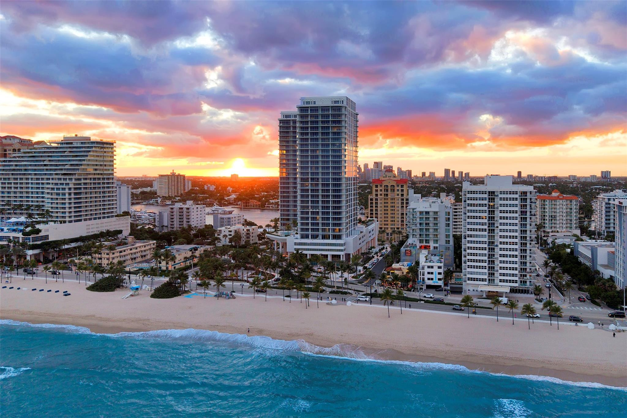 151 N Seabreeeze Boulevard 504